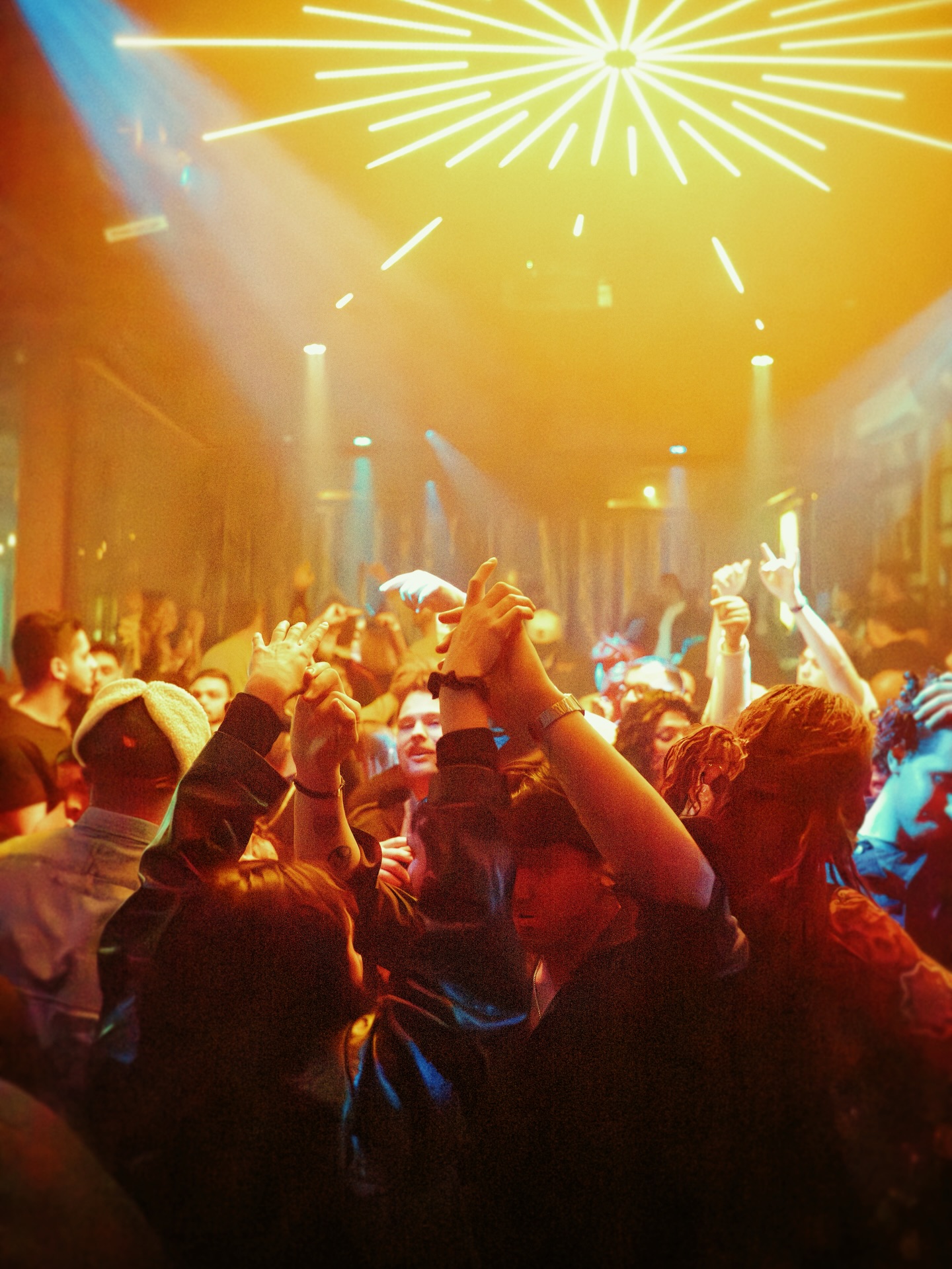 DALE! RECAP OF @dalehabibii 📸
#barleyhouse #cleveland #cle #nightlife