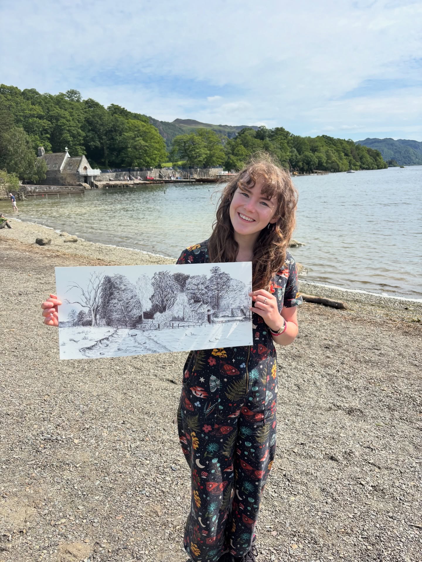 🦌 Sven was on TV! 🦌
@artistoftheyear wildcard heat 1 - Derwent Water, Keswick !!
I had a fun wee chat with @realstephenmangan & doodled a lil biro piece focusing on a beautiful, twisty, dead tree
V happy I can finally show the piece, and if you wanna see my doodles & Sven’s 2 seconds of fame, the current series of Landscape Artist of the Year is now coming out on Sky & Now TV
P.s. always wear sunscreen 🧴
.
.
.
#landscape #landscapeartist #biro #art #artist @dalerrowney1783 @storyvaultfilms