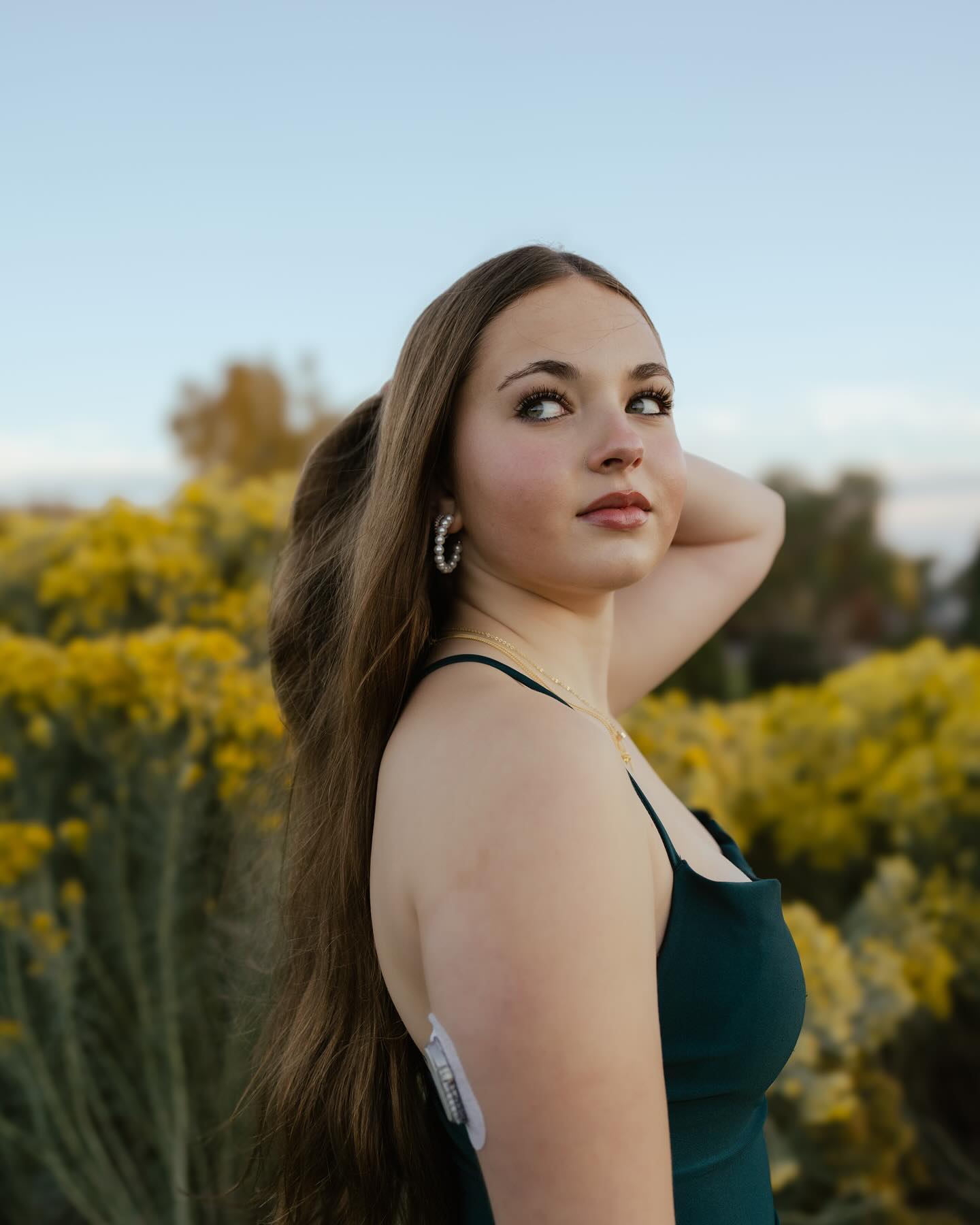 When homecoming photos turn into a glamour shoot 🔥