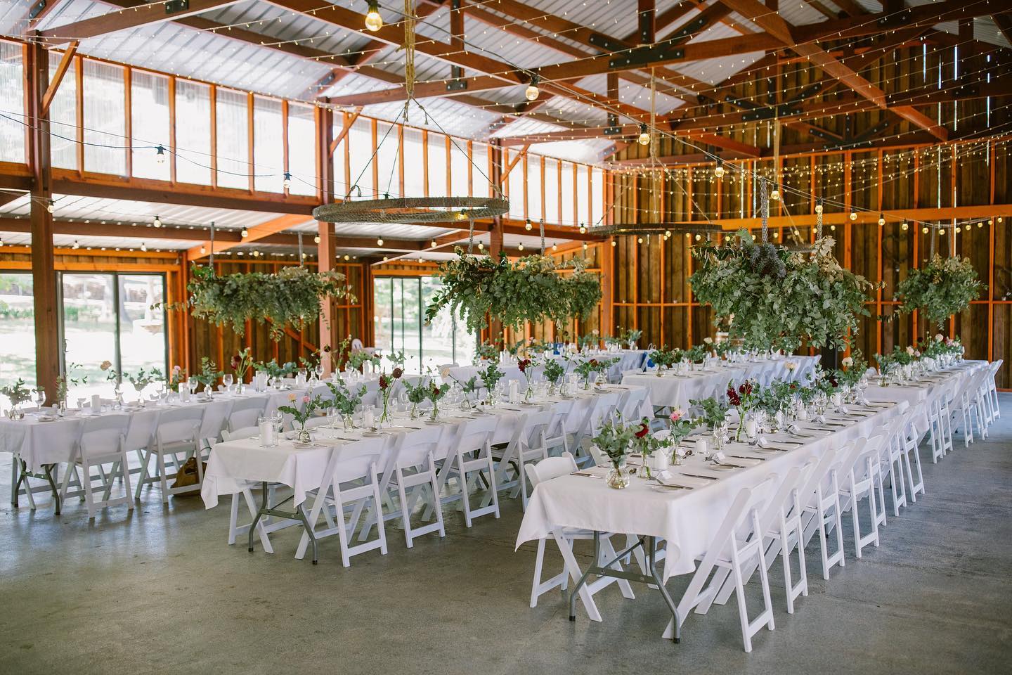 All ready for a beautiful day! 💕
.
.
📸 @magnusagrenphotography
#barnweddings #weddingvenue #countrywedding #southernhighlandsweddings #southerntablelandswedding #events #rusticweddings #weddingreception