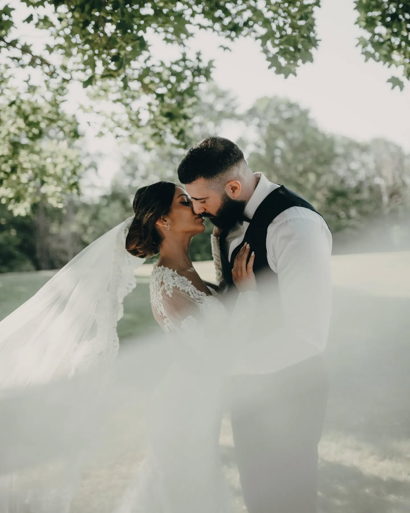 Beautiful Amal and Ali 🌹
#bröllop #bröllopsfotograf
#bröllopsfotografstockholm #brudklänning #bröllopstockholm #stockholmbrudochfest
#wedding #weddingphotography #weddingdress