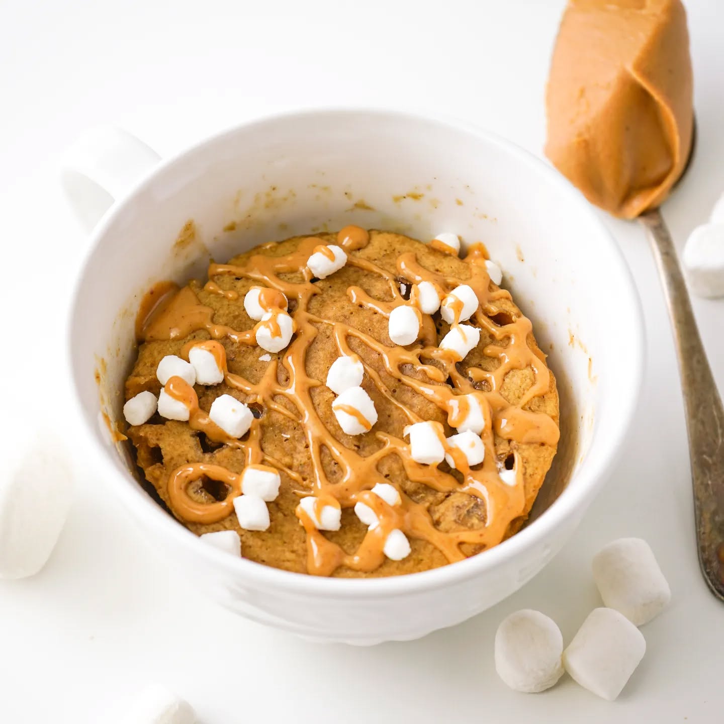 Don't forget to check my 12 Mug Cake Recipe Ebook! All gluten free and dairy free but everyone will enjoy them! ☕
.
#ebook #recipes #mugcakes #dairyfree #glutenfree #oatflour #marshmallows #peanutbutter #sweettreat #healthytreat #foodblogger #recipedeveloper #foodphotographer