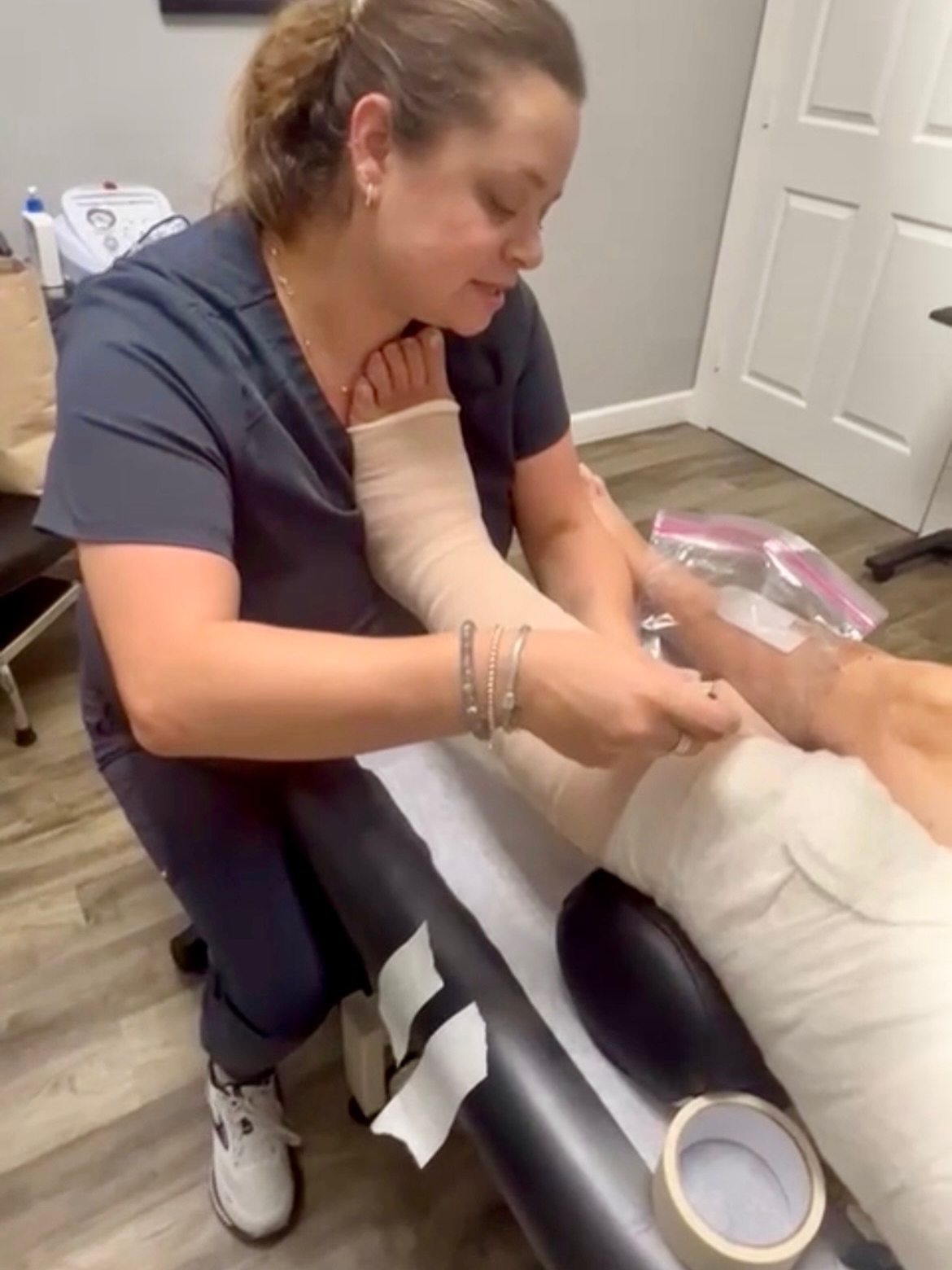 CDT stands for Complete Decongestive Therapy, and it’s considered the gold standard for treating lymphedema and chronic swelling.
It’s not just massage.
It’s a structured, clinical approach that includes:
✔ Manual lymphatic drainage
✔ Proper compression support
✔ Skin care to prevent infection
✔ Education so you can maintain results at home
Who needs CDT?
– Anyone with diagnosed lymphedema
– Cancer survivors with swelling
– People with chronic or unexplained swelling
– Those recovering from surgery or trauma
– Anyone whose swelling doesn’t respond to basic compression
CDT doesn’t just reduce swelling. It helps restore function, comfort, and quality of life.
If you’re not sure whether CDT is right for you, give us a call at 561-768-9984.
📍Jupiter, FL | Certified Lymphatic Specialists