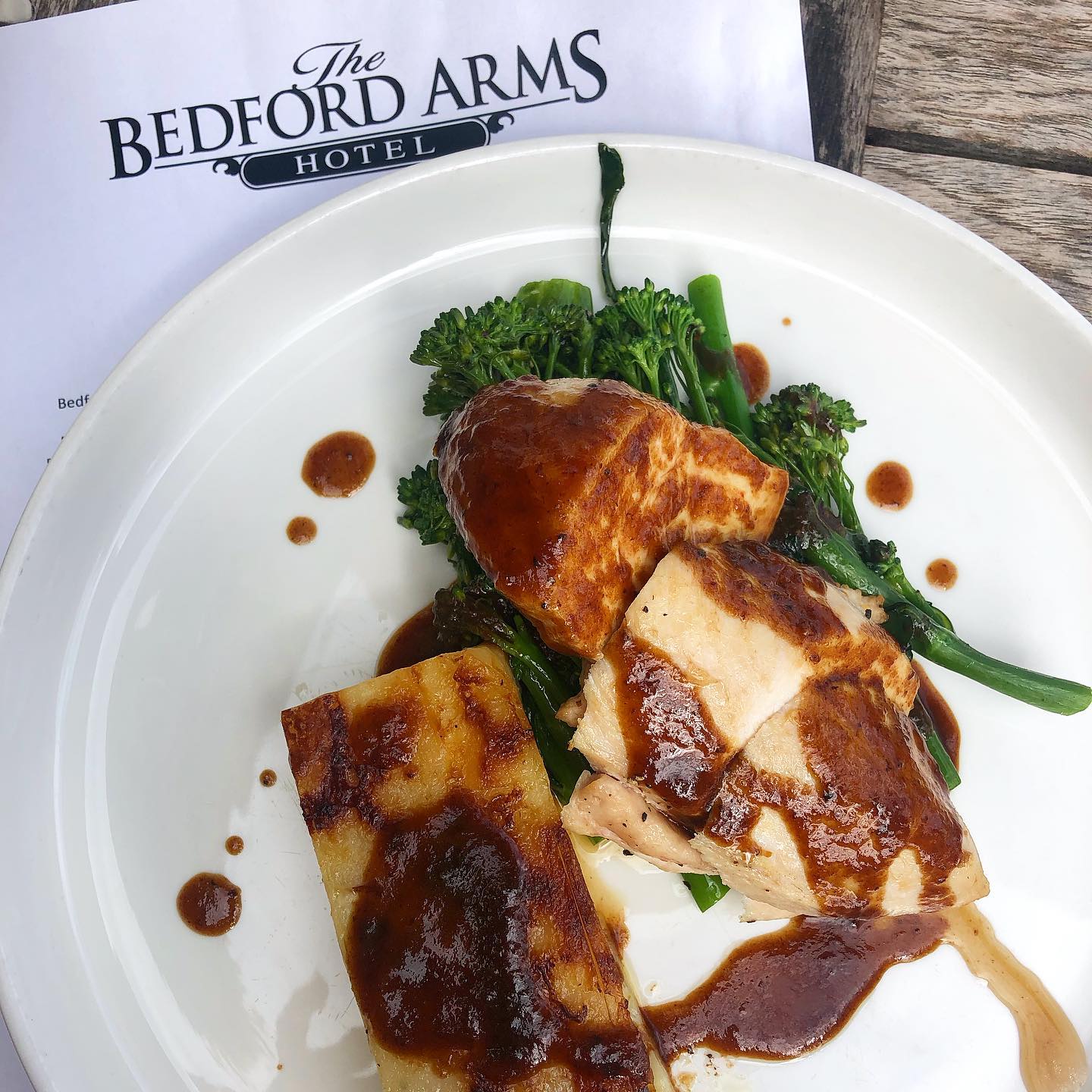 Delicious roast chicken, dauphinoise potatoes and tender steak broccoli 🥦 @thebedfordarms