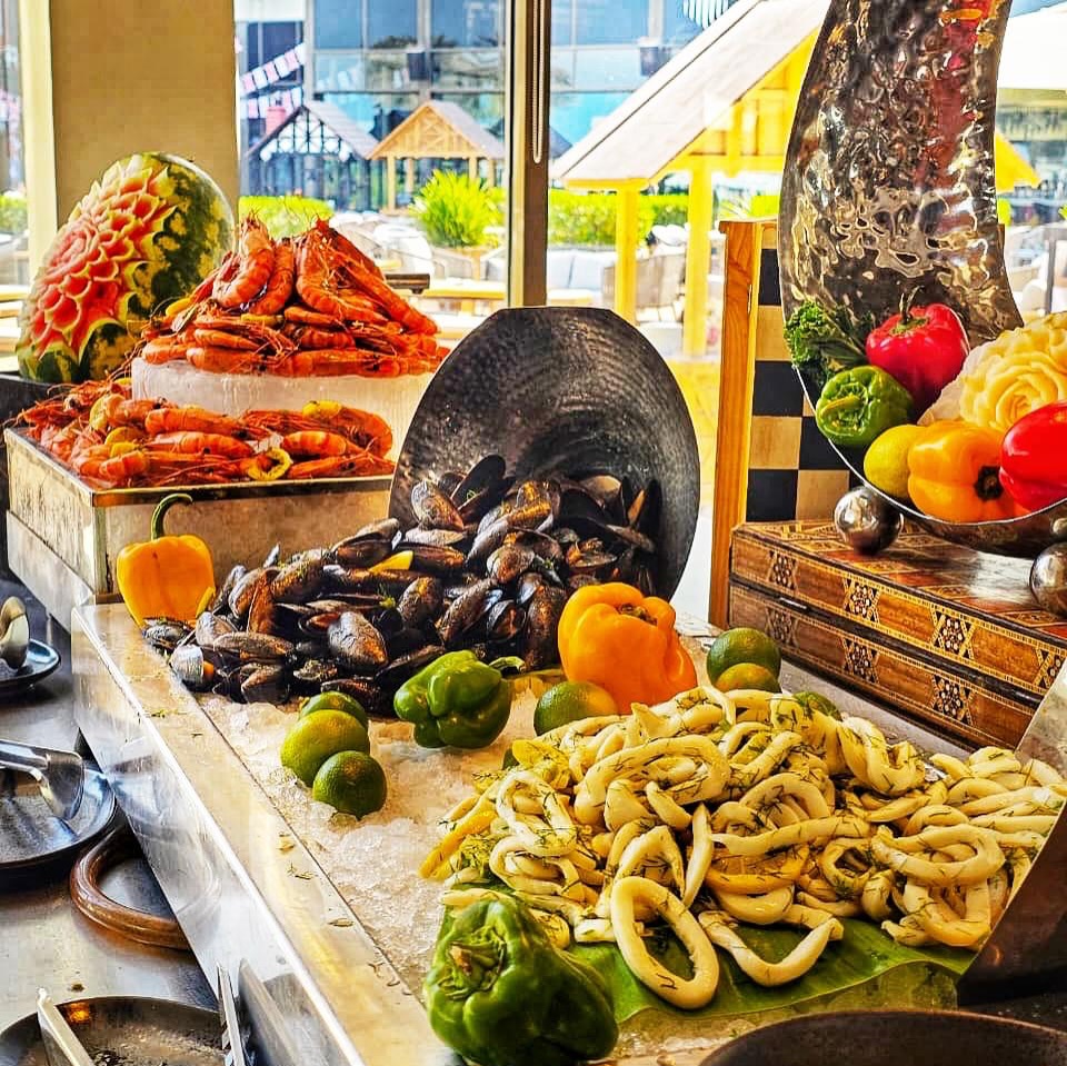 Weekends taste better at Meridien Village Brunch 🥂✨
Join us every Saturday from 1 PM to 4 PM for a vibrant brunch experience, all for AED 189 per person.
Book now: +971 56 688 5361
#brunch #saturdaybrunch #weekend #family #friends brunchinabudhabi inabudhabi lemeridienabudhabiresort abudhabi