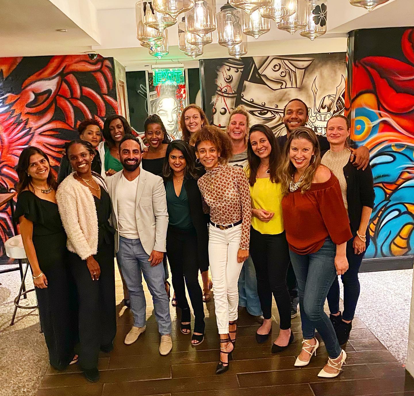 What an incredible year this amazing team has had! We have grown so much individually and as team in being the best practitioners we can be to our patients, and doing it with the utmost professionalism, with a smile and not to mention with exemplary finesse ! Happy Holidayās from us all @performance_kenya and we look forward to another amazing year up a head !