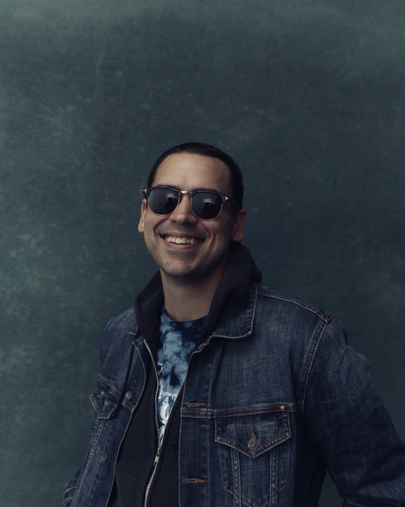 #Sundance proof of life 🏔️🎥🖤
📸: @joshtelles