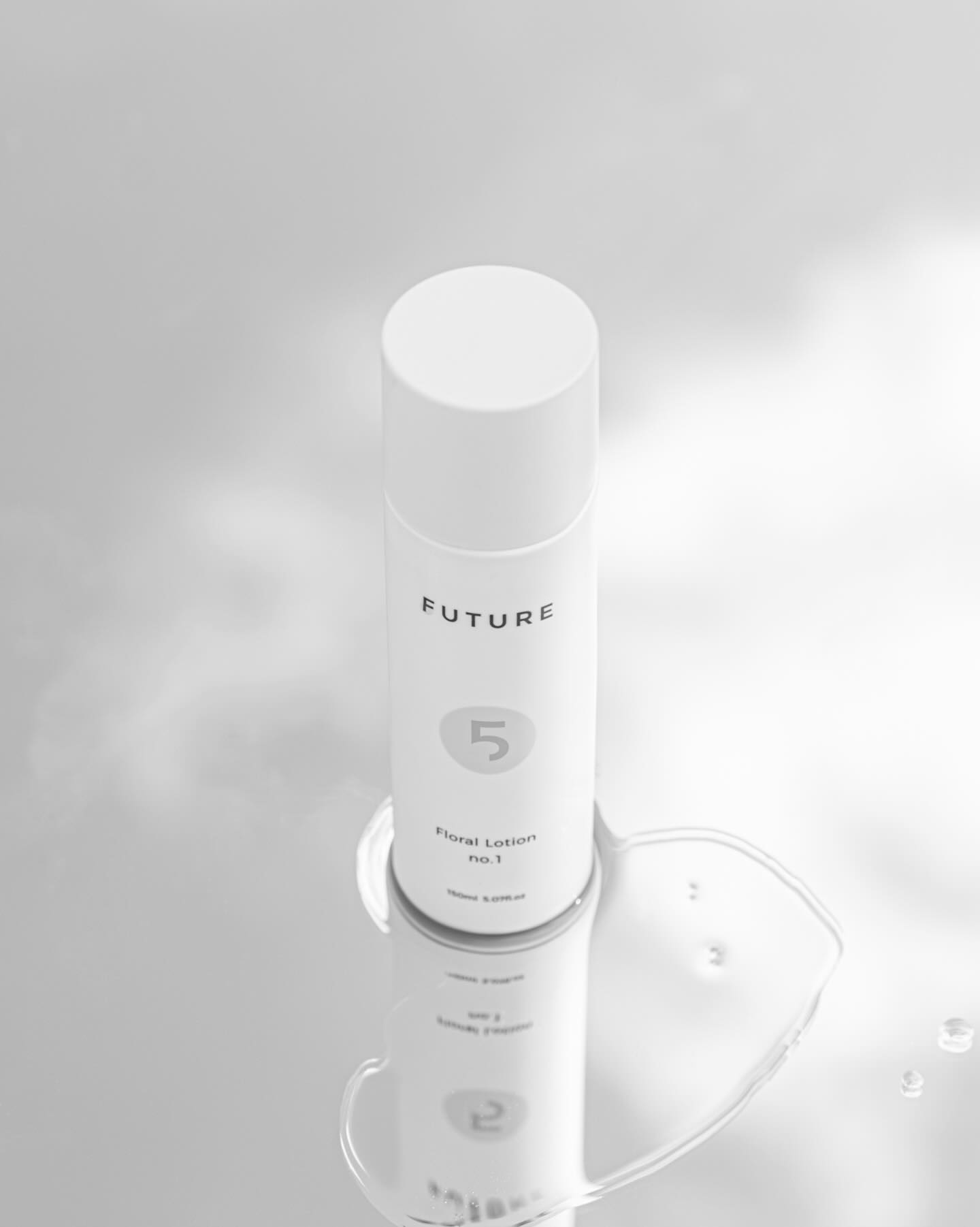 Let the gentle caress of Chamomile guide you to a realm of tranquillity and health with Floral Lotion No. 1.
Renowned for its potent anti-inflammatory and antiseptic properties, Chamomile calms the soul and the skin alike.
This charming blossom tones and detoxifies, creating a sanctuary of cleanliness and protection against the unseen perils of infection.
Dive into the comforting embrace of Chamomile and let your spirit and skin experience the pure harmony of Floral Lotion no. 1.
#future5elements #FloralLotionNo1 #ChamomileGlow #CalmAndCleanse #HerbalSkincare