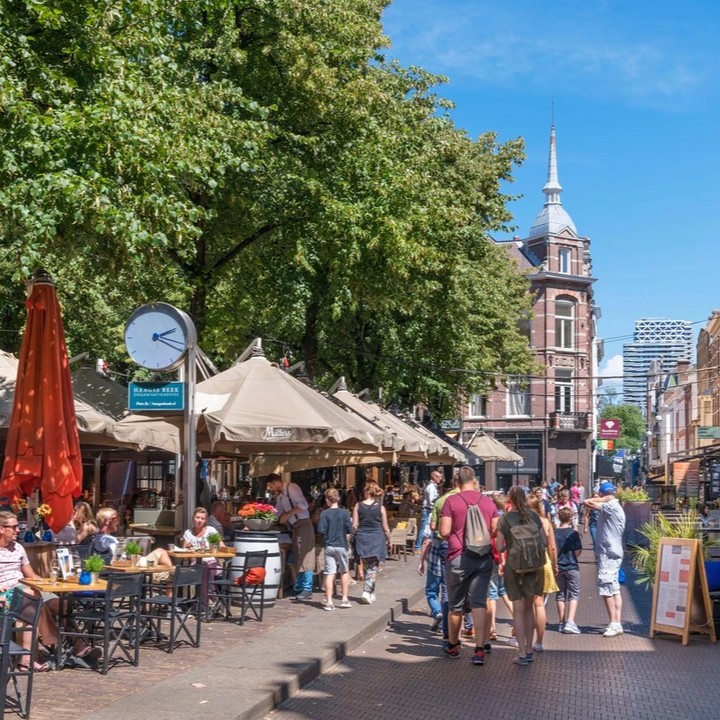 The lovely terraces at the Plein in The Hague! Follow @embracethehague for your The Hague Experience! #denhaag #thehague #thehaguedaily #thehaguecity #thehague_070 #thehague4you #thehaguehotspot #thehaguehotspots #expatnetherlands #thehagueexpats #thehagueexpat #thehagueexperience