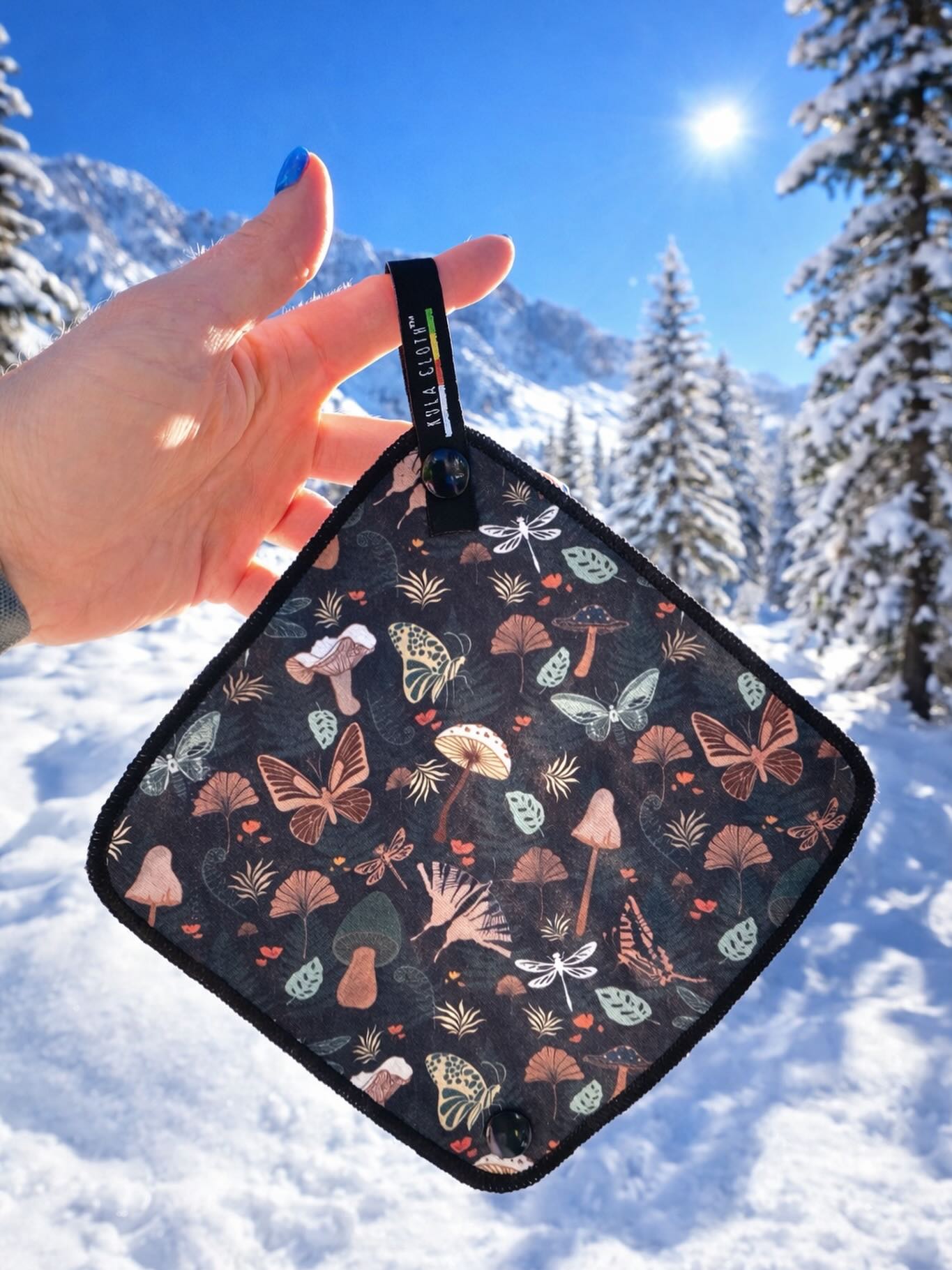 All Kula clothes have been fully restocked!
Yesterday was the first snow I’ve really gotten to play in this winter and I’m glad l had my Kula Cloth handy. It just lives my backpack since sometimes it’s hard to predict when the next spontaneous adventure may be.
If you’re not familiar with what a Kula Cloth is, just head to my website and read the description. It’s a game changer.
#nordicskiing #idahoexplored #idahoartist #kula #womenwhoexplore