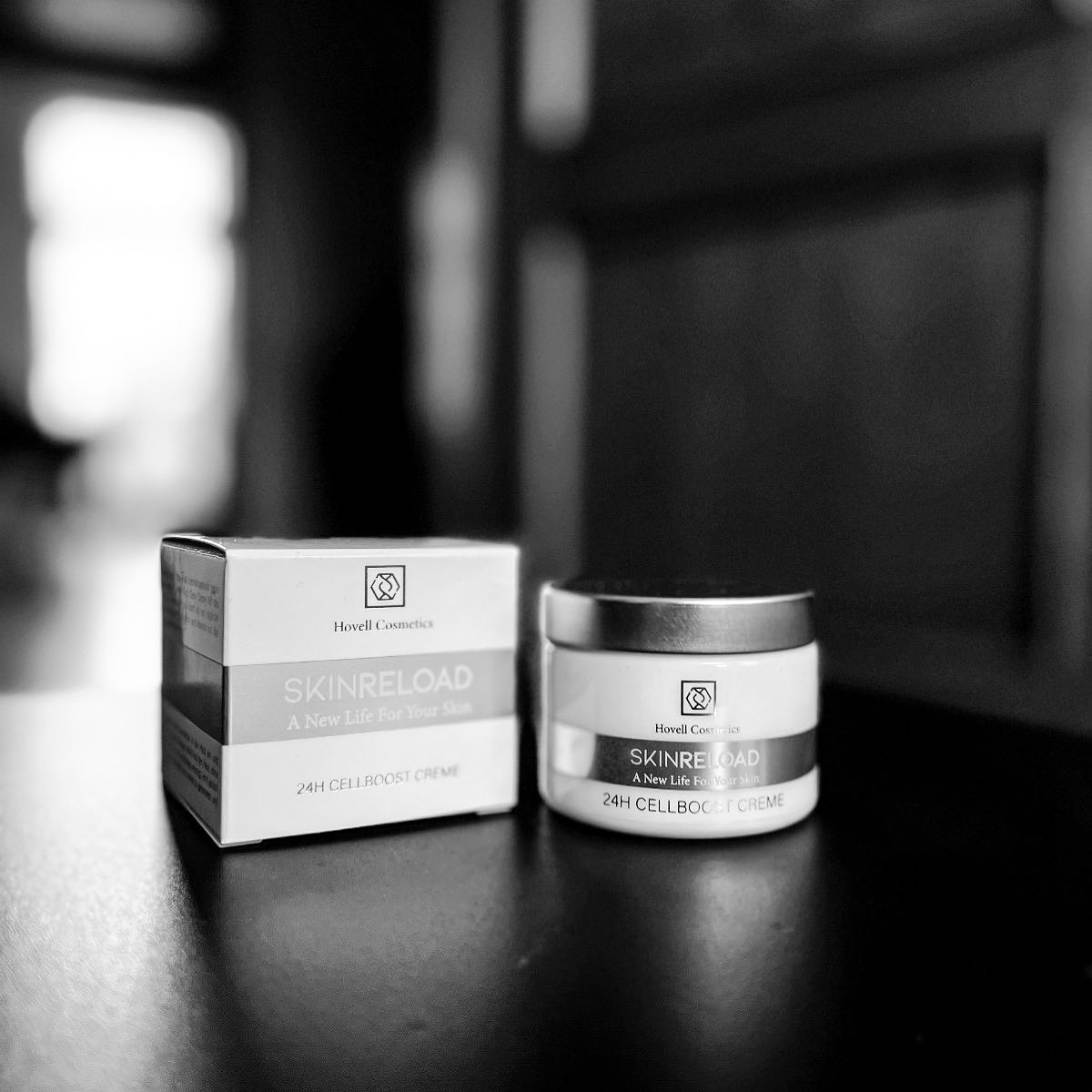 Für ein geschmeidiges Gefühl auf der Haut, ohne zu fetten. Das macht Skinreload aus!✨
Ihr persönlicher Pflege- und Kosmetikspezialist gegen gereizte Haut in einem Topf. Diese Creme hilft das Hautbild zu verbessern und dient als ein täglicher Begleiter.
Mehr unter : www.hovellcosmetics.de
#creme #beautysalon #glanz #cosmetics #bielefeld