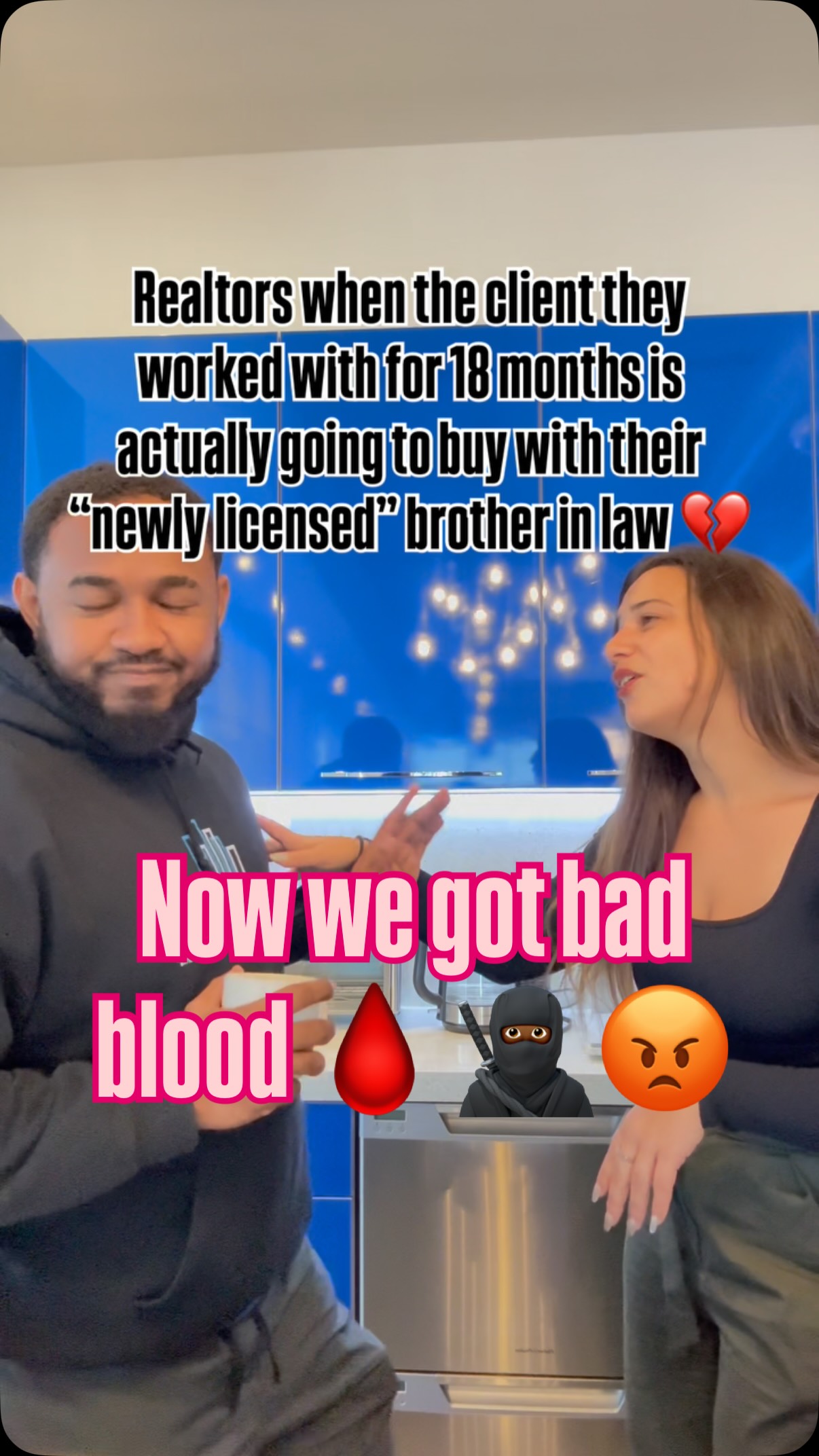 How dare she? drop a “😡”comment if you can relate! @vasicaleksandra you made a really deep cut! And you tryna break my #75hard with that choco muffin . We definitely cant solve our problems.
Should i forgive her?