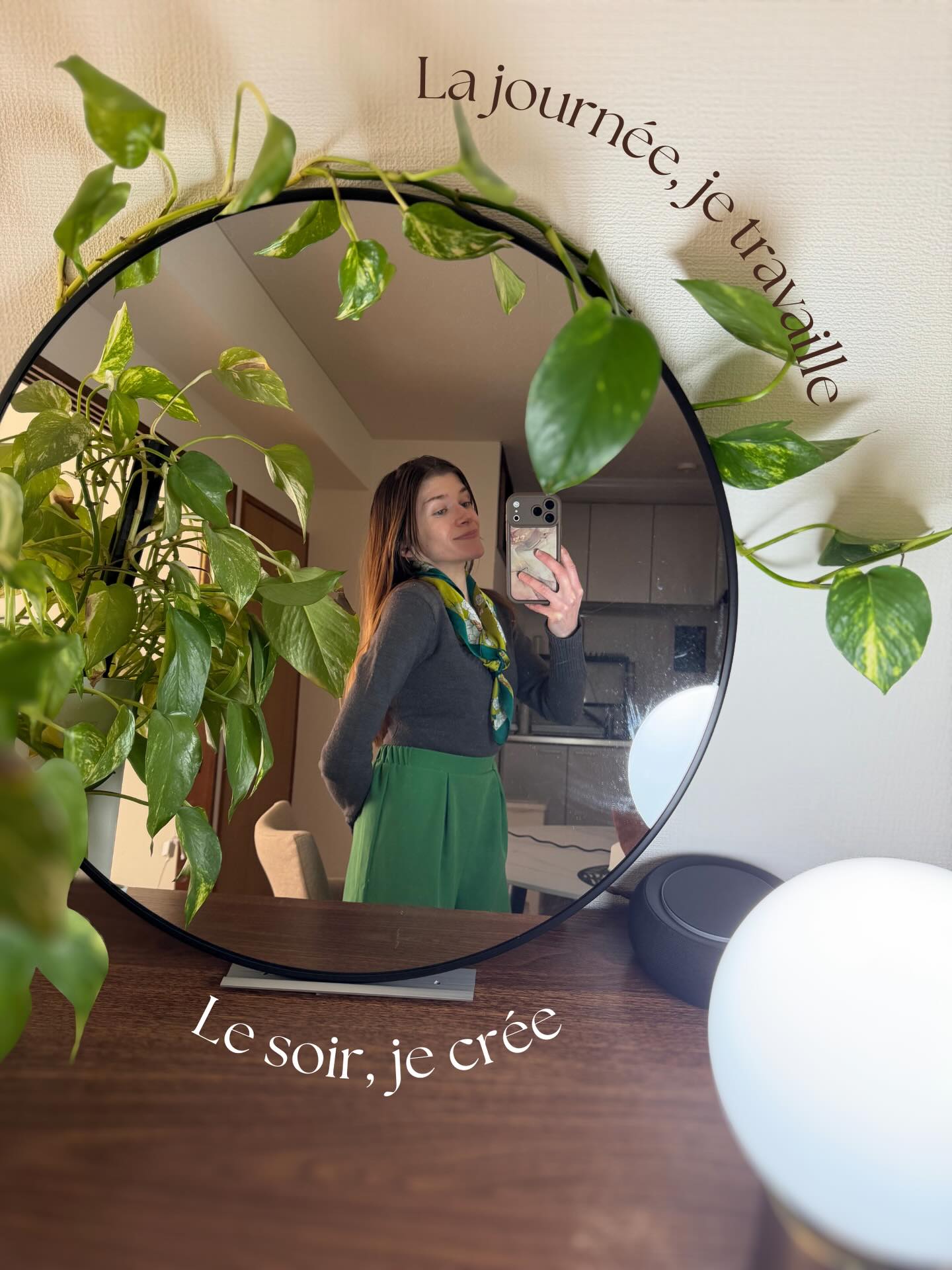 À tous ceux qui avaient besoin d’entendre ça 🫂
Mots-clés : vie d’artiste - job alimentaire - littérature - autrice française - vivre de son art - précarité
Hashtag: #litteraturedelimaginaire #artistefrancais #précarité #petitbusiness #artisanatfrancais