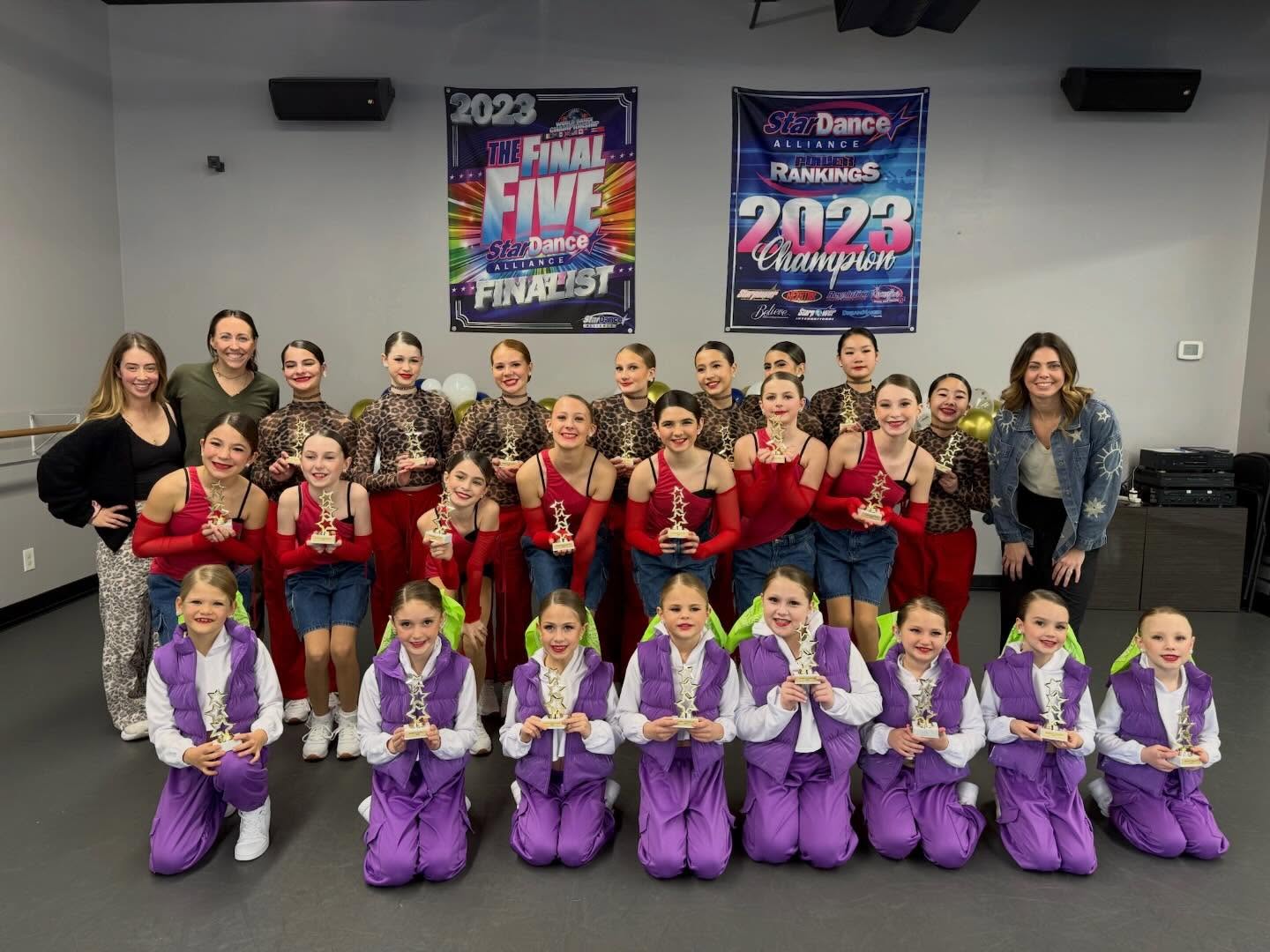 Our annual In Studio Competition is always such a fun kick off to the competition season! Bravo to these dancers on all of their hard work! 💐🎉
Huge shout out to our amazing guest judges! Thank you for your time and feedback ❤️