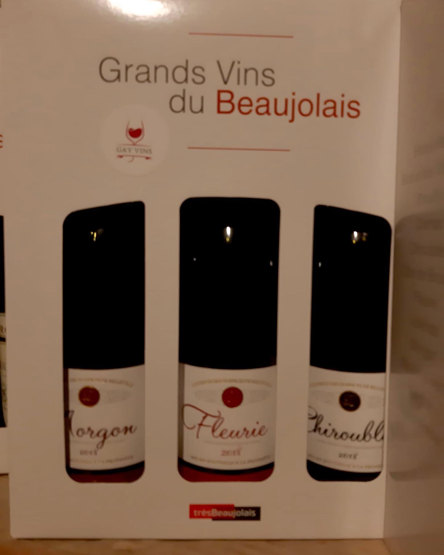 Coffret découverte de trois crus pour 39 CHF 🍷 #drink #boisson #vin #vins #wine #beaujolais #chardonnay #france #switzerland #gayvinssuisse