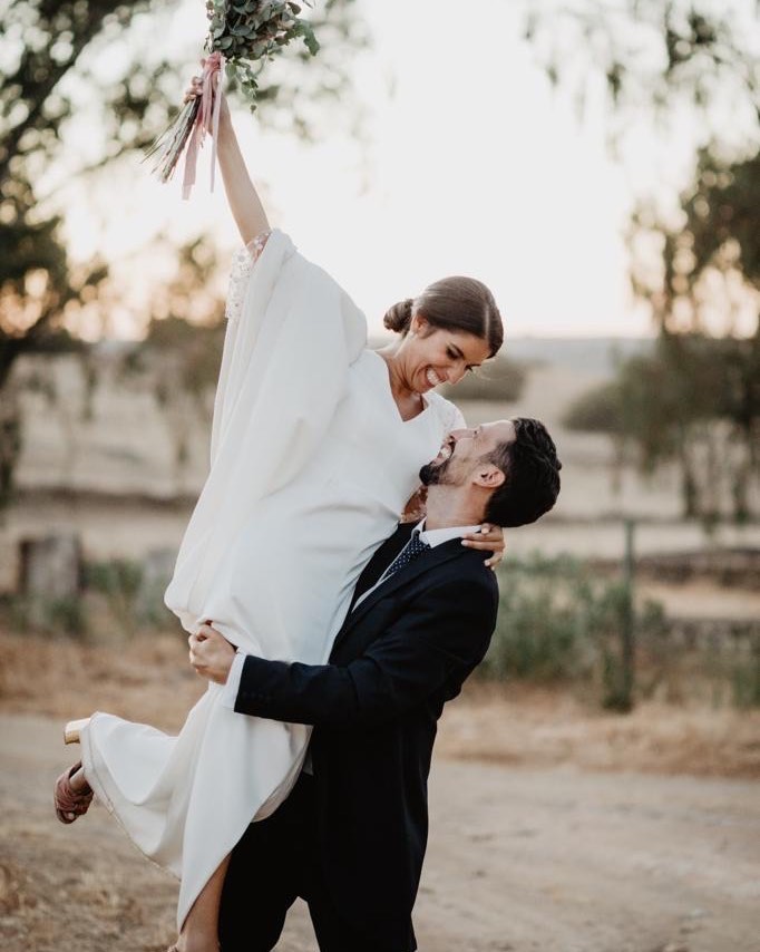 Beatriz & David 💛
@anitaalvaradophoto
@sam.weddings
@estanis.photo
@producciones.salomon
@rebecaperezmakeupartist
@cacerespajuelo
@santa_catalina_events