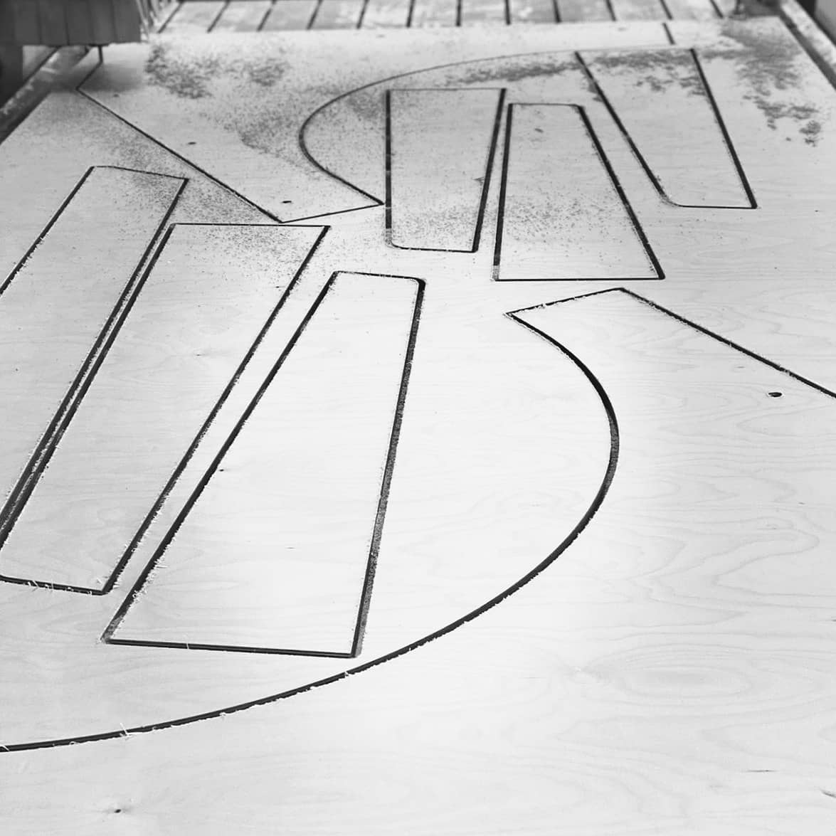 Fertigung der Seitenteile unserer Freewall