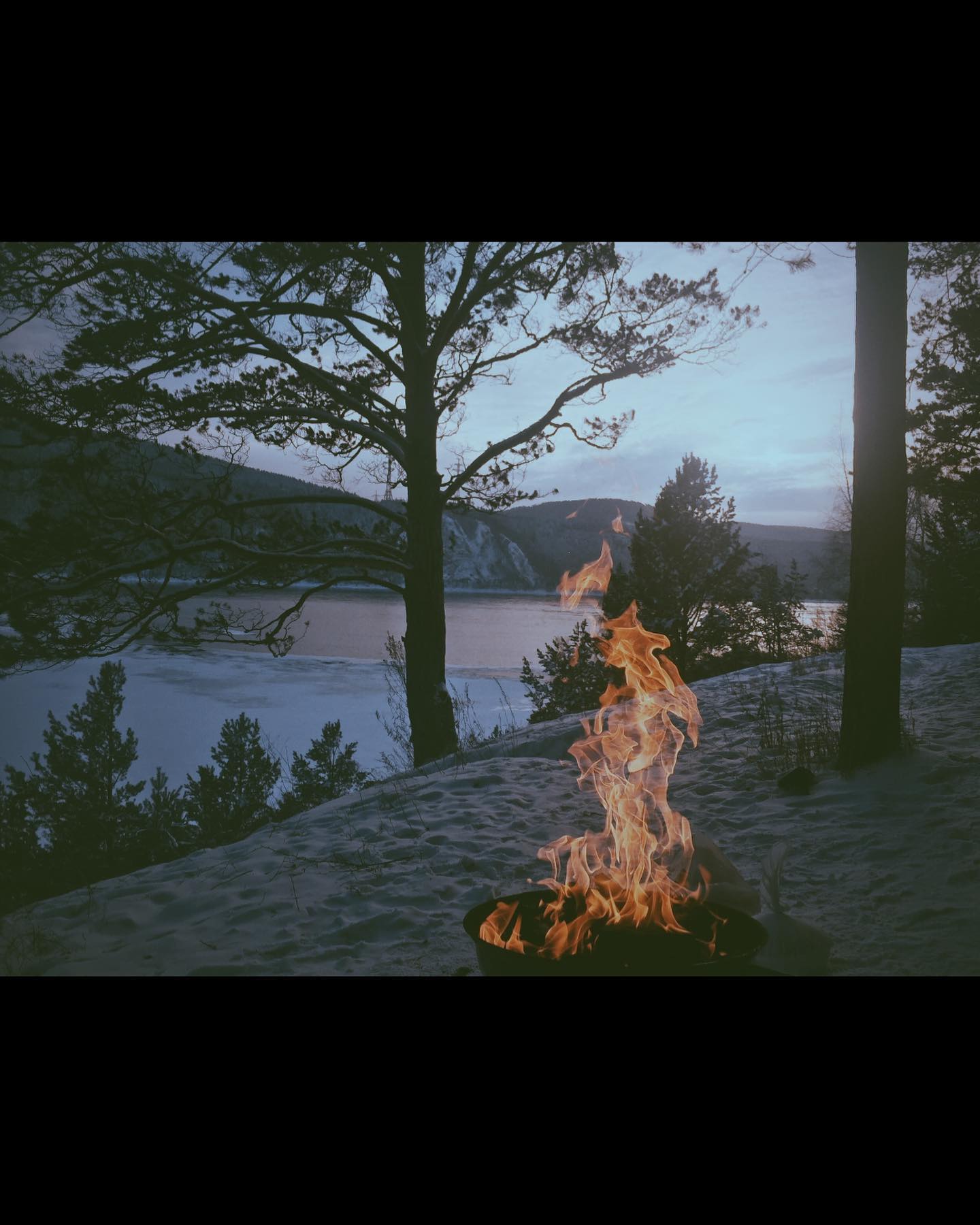 Vår bolig ligger i nærhet til flott natur og vi vektlegger positive naturopplevelser som en viktig del av aktivitetstilbudet vårt med mye annet! 😊🍃#nature #viveoomsorg #sosial #norway #care #joy www.viveo.no