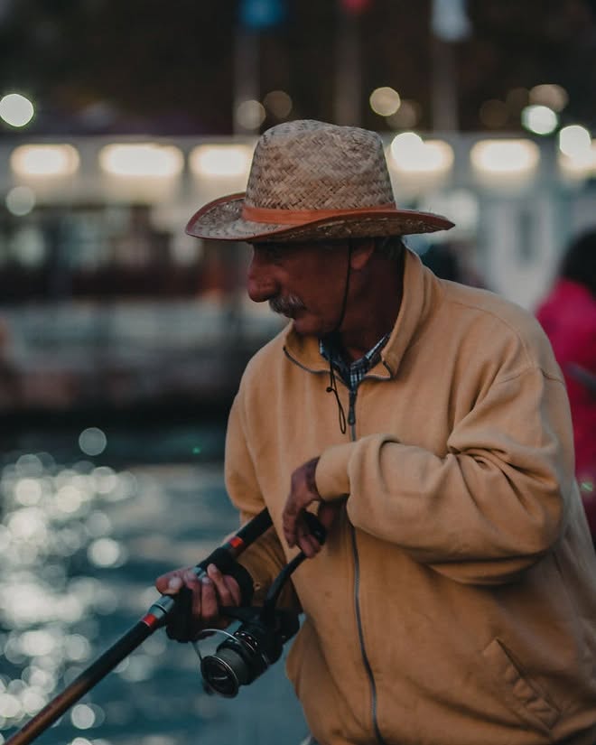 A portrait of Turkey's fishermen 📸🐡🐟
#nomadsoforiginmagazine #nomads #travel #culture #travelto #explore #turkey #travelling #nature #photooftheday #photography