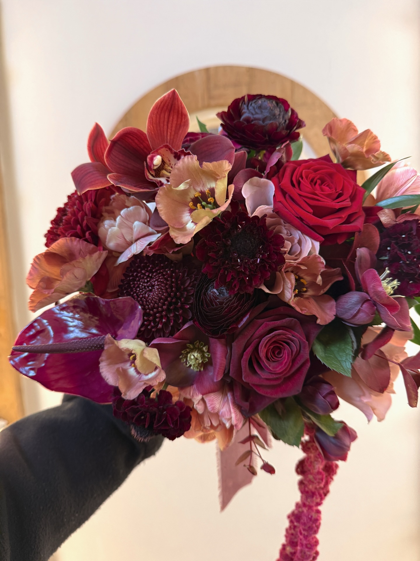 Dramatic, romantic and full of depth ❤️
📍 @millbridgecourt
🌸 @monetsfloristry
Getting married? 🤍
Let’s talk wedding flowers and bring your ideas to life — book a consultation with Monet today so we can create something truly personal to you.
𝐰𝐰𝐰.𝐦𝐨𝐧𝐞𝐭𝐬𝐟𝐥𝐨𝐫𝐢𝐬𝐭𝐫𝐲.𝐜𝐨𝐦
or click the 𝐋𝐈𝐍𝐊 𝐈𝐍 𝐌𝐘 𝐁𝐈𝐎
#wedding #weddingflowers #weddingbouquet #weddingbouquets