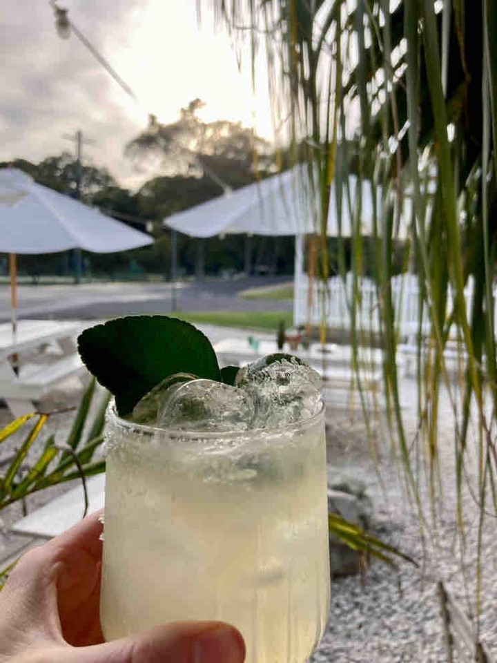 Feeling a lil fancy and wanting to celebrate the sunset at your favourite local haunt?
We’ll cheers to that!
Cheers to great company, a few fresh new cocktails, and watching the sun dip below the horizon at Matilda’s.
Shaking and stirring up seasonal cocktails at the little pink shack by the river, Thurs- Sunday.