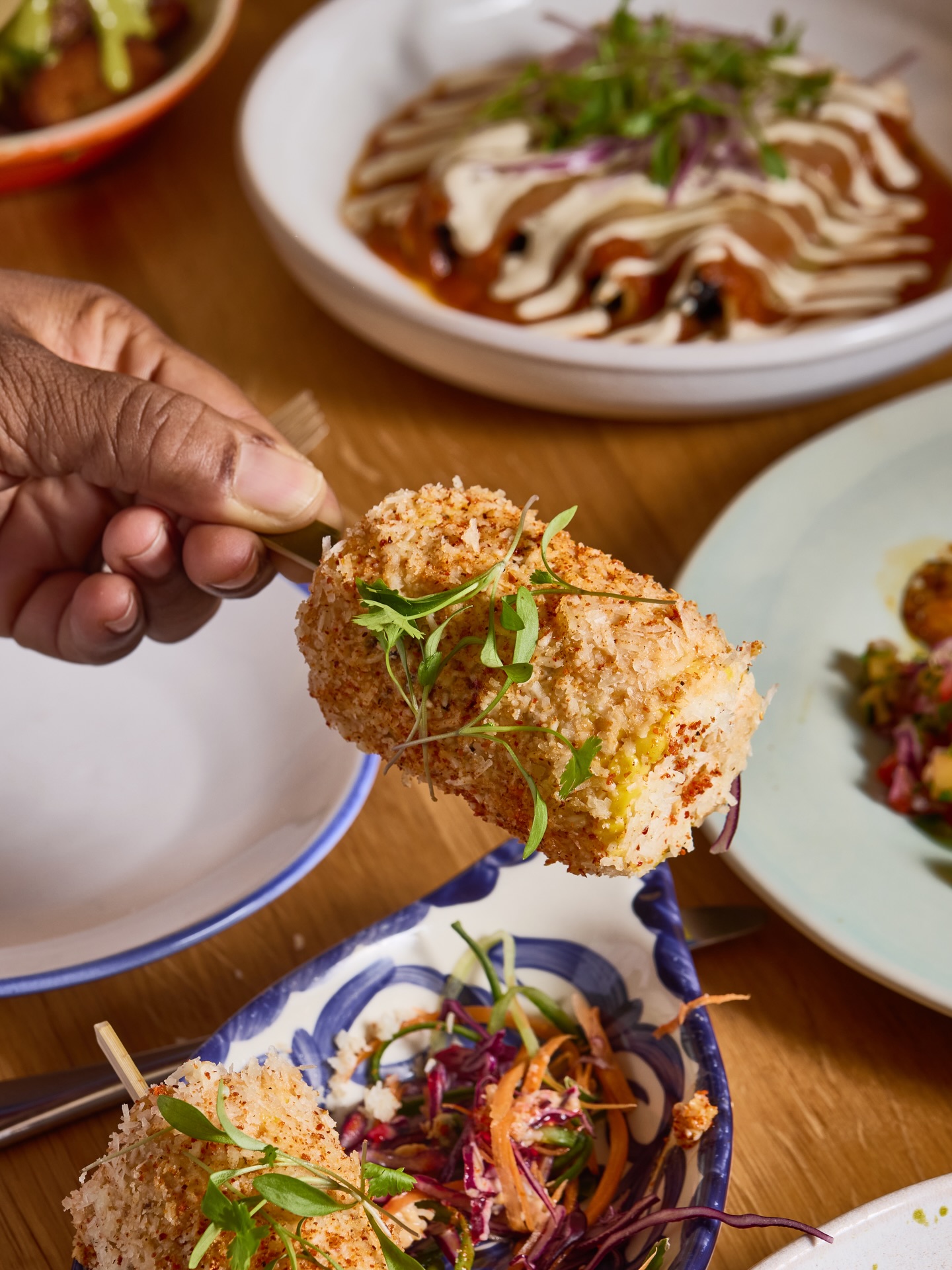 Corn began as a wild Mexican grass called teosinte. Indigenous people transformed it through generations of care into the crop that would feed the world.
At Santo Remedio, we honour this ancient tradition making ours with chipotle mayonnaise, Pecorino, lime & Tajín.🌽
#SantoRemedio #London #Marylebone #Shoreditch #LondonBridge Mexican Londonfood Mexicanrestaurant SantoRemedioUK