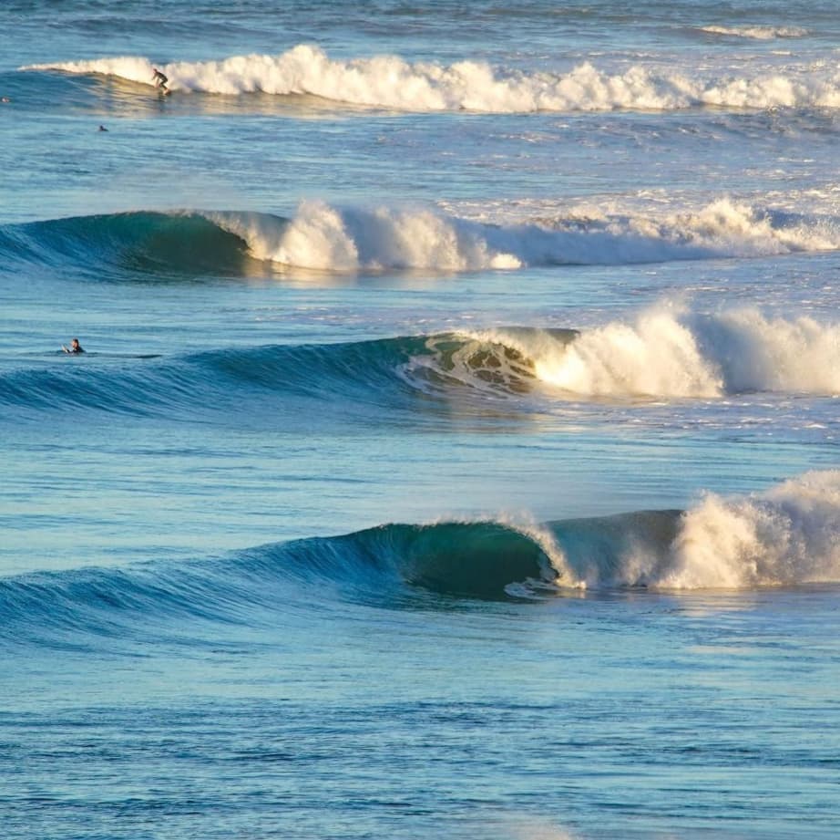 Anchor ⚓ is starting to pump perfect waves 😍
By the talented @ayoub.abouizza ✨
Book your surf holiday with us now link in bio 😉
