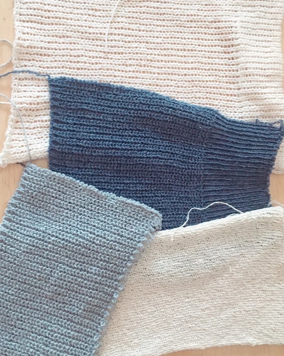 A etapa de testes é cansativa mas aflora aquela criatividade toda que a produção não convoca.
Eu amo e odeio testar, é uma dualidade que sinto com criar sem limites, eu admito, eu gosto de contornos: me dão (sensação de?) segurança.
Um teste tímido é a faísca que ascende várias outras ideias e depois de algumas horas tem na mesa muitas opções e recursos que, momentos atrás, eram só da minha imaginação.