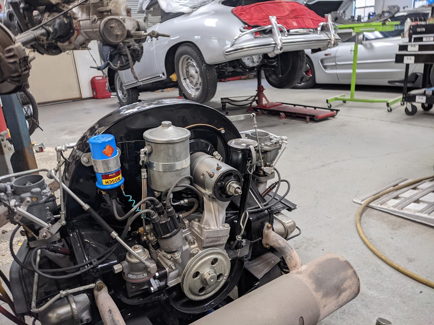 How is everyone holding up post daylight savings? Despite losing an hour, our week has been off to a great start! #porsche #carsofinstagram #carswithoutlimits #carspotting #GKRestorations #carlifestyle #porsche356 #356 #porschelife #car #instacar #racecar #classiccar #RemadebyHand #porsche911 #porsche912 #autorestoration #carrestoration