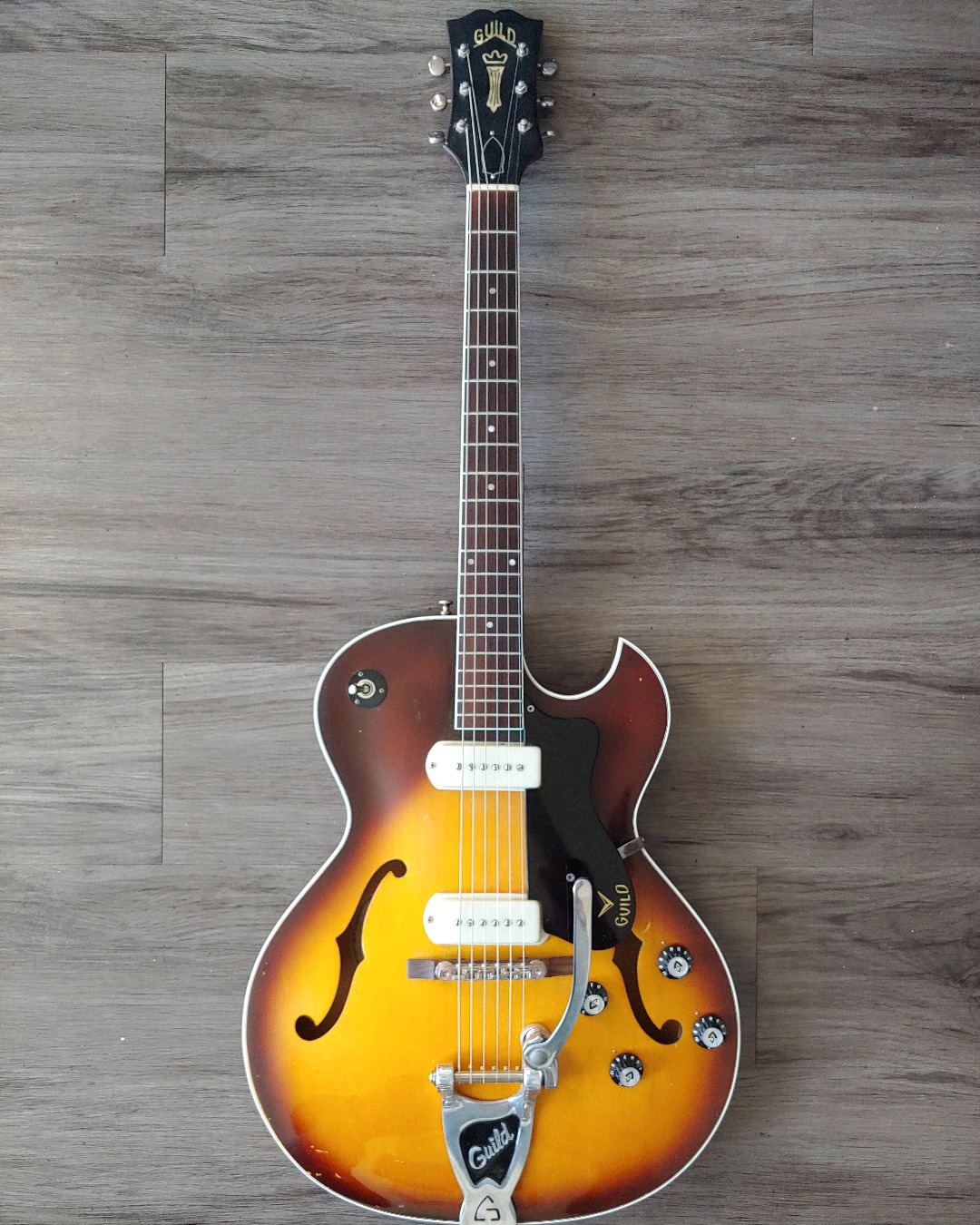 GIGS:
8/1 @milkbardenver Jam Session - 9:30-12:30
Trio
8/2 @socialbarlounge -
6:00-9:00
Duo
8/3 @fellow_traveler_englewood -
8:00-10:00
Trio
(1961 Guild TD100)
#guildguitars #vintageguildguitars #1961 #denverguitar #denverjazz
#twang #livemusicdenver
#southsidefizz #hang