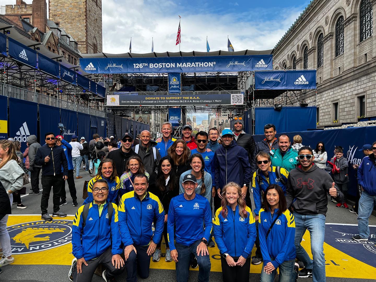 GOOD LUCK BOSTON RUNNERS
Proud of this crew right here, our BQ numbers continue to grow every year. Four of our coaches couldn’t miss it either. Good luck to the Hardloop, Katy, Houston, and all the runners tomorrow and thank you to everyone who supports what we do.
@bostonmarathon #BostonStrong #BostonMarathon #MarathonTraining
