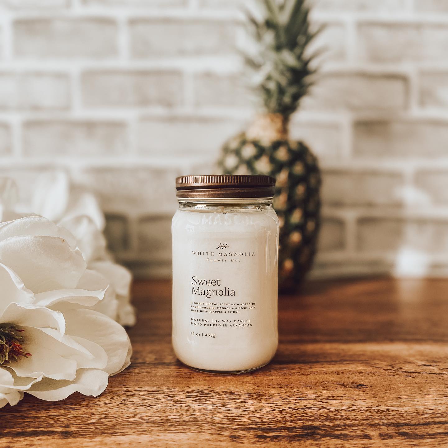 Sweet Magnolia is the perfect year round fragrance 🍍
A sweet floral fragrance scent with notes of fresh greens, magnolia & rose on a base of pineapple & citrus
Shop now!
www.whitemagnoliacandlecompany.com
#soycandles #soywaxcandles #naturalsoywax #masonjar #luxury #soybeans #farmhousecandles #candles #homemade #madewithlove #arkansas #masonjar #homedecor #mencollection #springcandles #spring