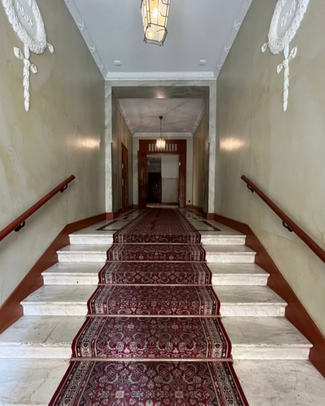 Stor etta pĂ„ Ăstermalm till uthyrning under lĂ€ngre period.
VĂ€lkommen att kontakta
Passion For Homes för mer information.
www.passionforhomes.se
@passionforhomesgroup
#passionforhomes #uthyrning #uthyrningavbostad #boistockholm #liveinstockholm #forrent #forrentinstockholm #rental #apartment #östermalm