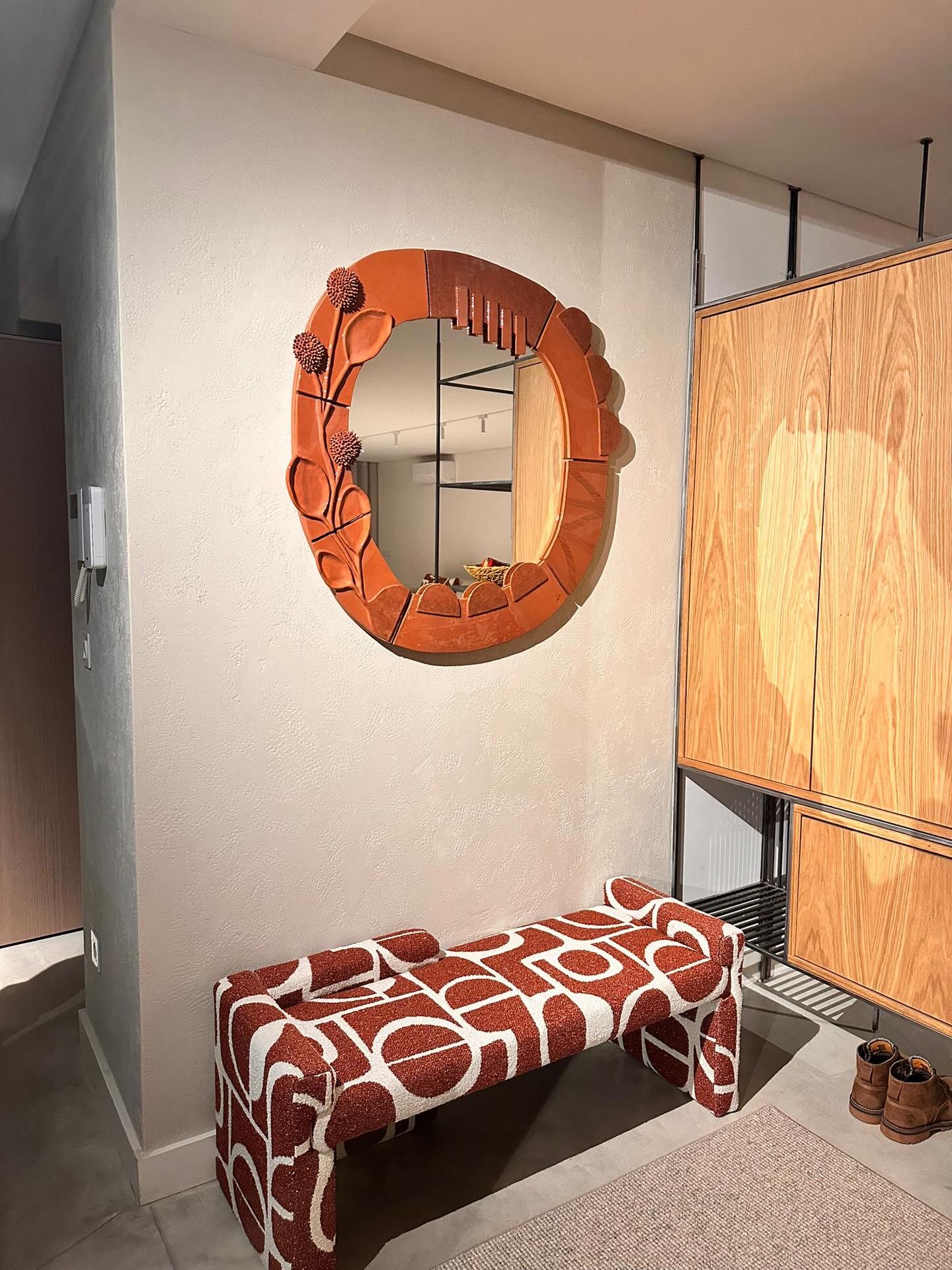 Padrões Perfeitos - espelho
Para @411_designinteriores
.
#mariacastelbrancoceramic #handmade #mirror #homedecor #oneofakind