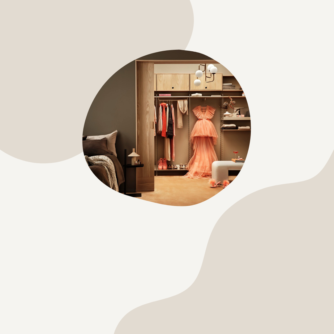 Und hasst du dir dein String Furniture bei uns schon zusammenstellen lassen?
Wir planen dir gerne deine Garderobe, Konsole, Ankleide oder einfach ein Nachtisch vom genialen Regalsystem.
#meinwohnzimmer #interiordesign #interior #interior_and_living #wohnkonfetti #meinzuhause #solebich #dekorasyon #interiorinspo #deko #dekorasyonfikirleri #dekoration #mylivingroom #wohnzimmer #dekoideenreich #dekoinspiration #dekoinspo #dekor #homesweethome #interior123 #interior4you1 #livingroom #dekoidee #homedecor #interforall #interior4homes #interiores