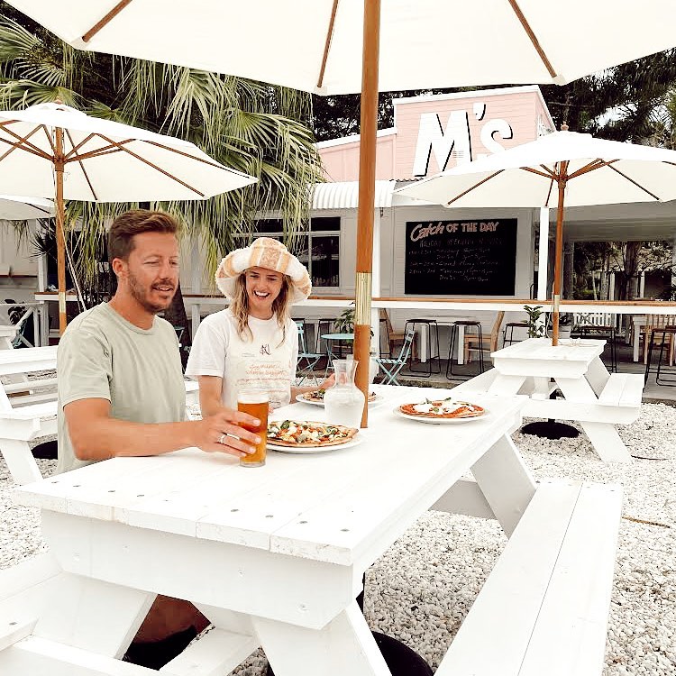 Did you know you can now book our outdoor picnic tables online?
They come with umbrellas to help with sunshine and rain and were some of the hottest seats in the house last weekend 🔥
Our picnic tables are perfect for groups of 4-6 to sit and watch Nambucca life drift by, or call to your kids in the playground across the road when their pizza is ready.
Weather dependant, goodness guaranteed 👍🏼
Bench bookings online via our website
-
#nambuccaheads #nambuccaheadsvwall #nambuccavalleyfood #pizzalovers
