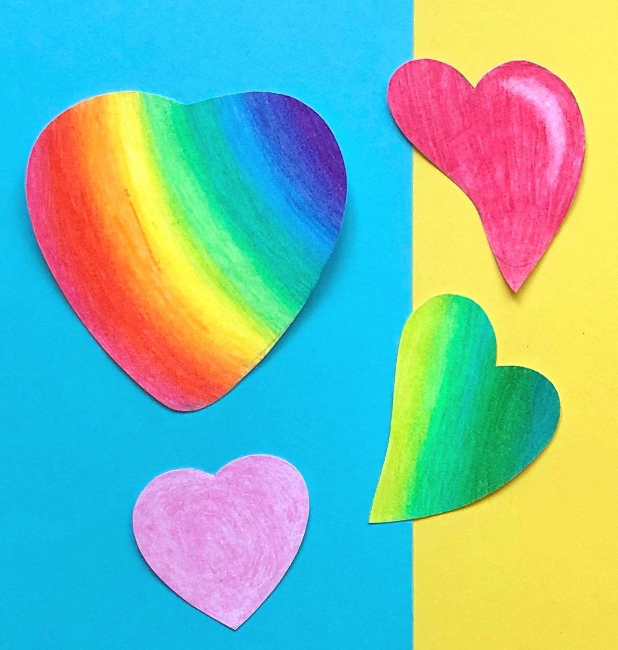 Einfach mal ein guter Tag, um bunte Herzen zu produzieren… 🩷❤️🧡💛💚🩵💙💜 Welches mögt ihr am liebsten? Rosalies Favorit ist das grüne. Und ich liebe sie alle…
.
.
#luftfarben #buntistmeinelieblingsfarbe #bunt #kreativ #selbermachen #basteln #bastelnmitkindern #malenmitkindern #colorfulartwork #ilovecolors #fantasie #colorfullikearainbow #rainbowcolors #daslebenistbunt #toddlermomlife #rainbowheart #fabercastellclassiccolour #fabercastell #buntesleben #farbenfroh #wirmalenunsdieweltwiesieunsgefällt #bunteherzen #bunteherzen❤️🧡💛💚💙💜 #colorfulhearts #regenbogenfarben🌈 #regenbogenfarben #regenbogen #colorlovers