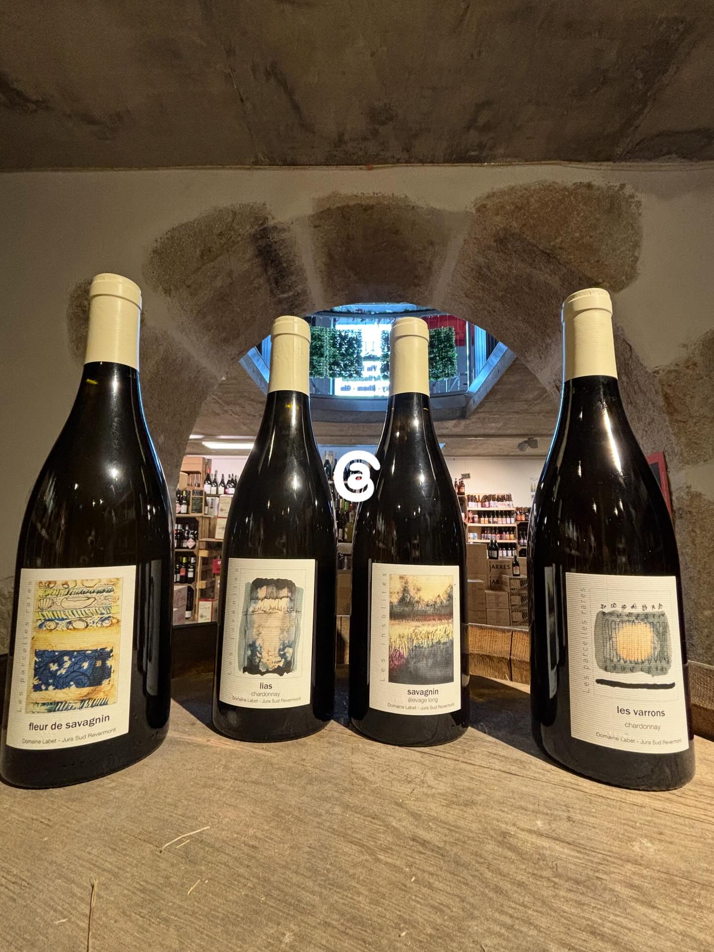 Arrivage des superbes cannettes de chardonnay et de savagnin du domaine Labet.
Quantités très limitées! Pas de réservation.
Dispo également à @lanatureduvin de Saint Julien.
#vindujura #vinnaturel #saintjulienengenevois #paysdegex #saintgenispouilly