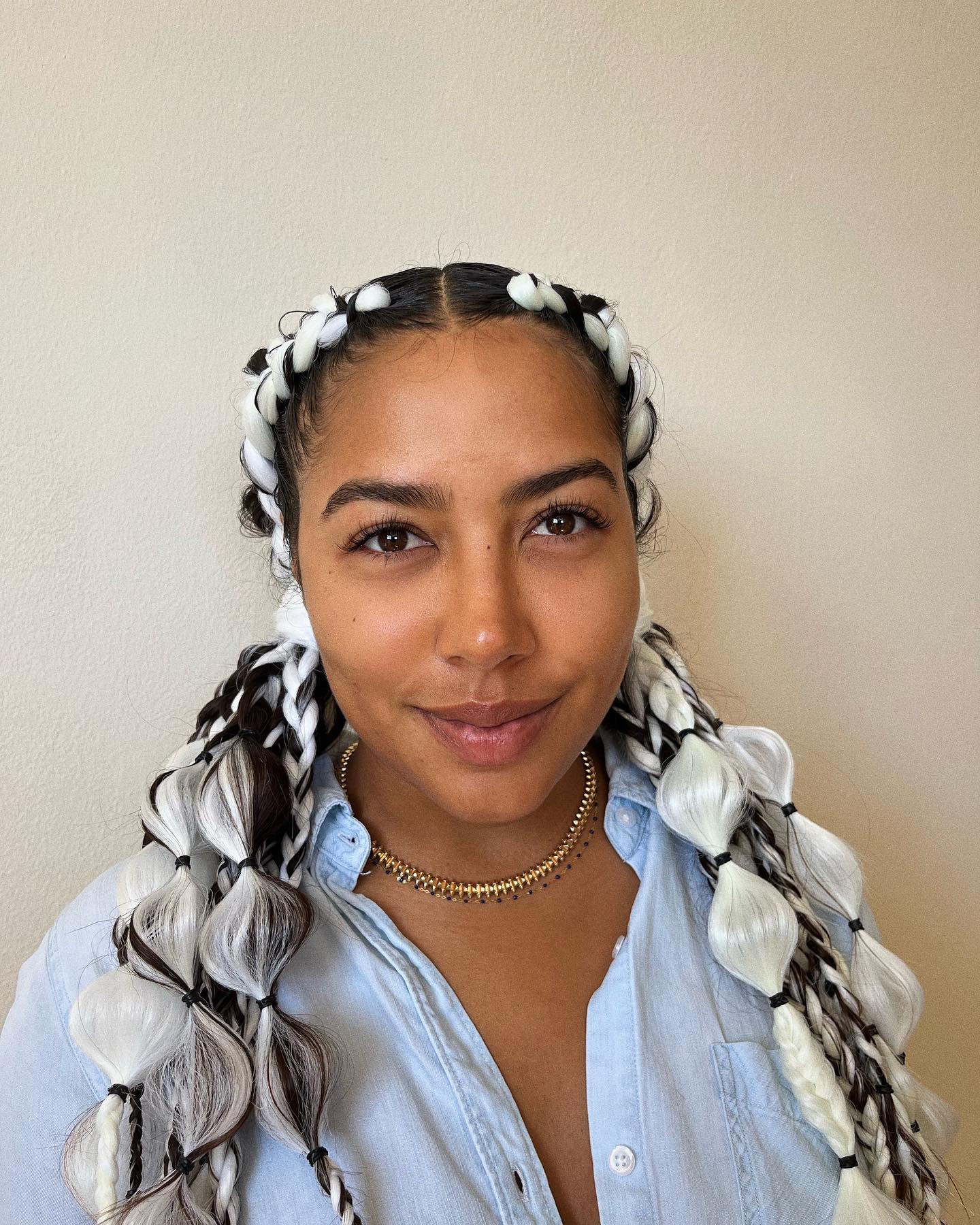 Ljana dropped by the studio for a classic eyelash extension set and eyebrow threading yesterday, getting all prepped for Burning Man! 🔥💖
Exciting news: We're now taking bookings for September! Let's make it happen. Secure your spot now using the booking system in our bio ✨📅