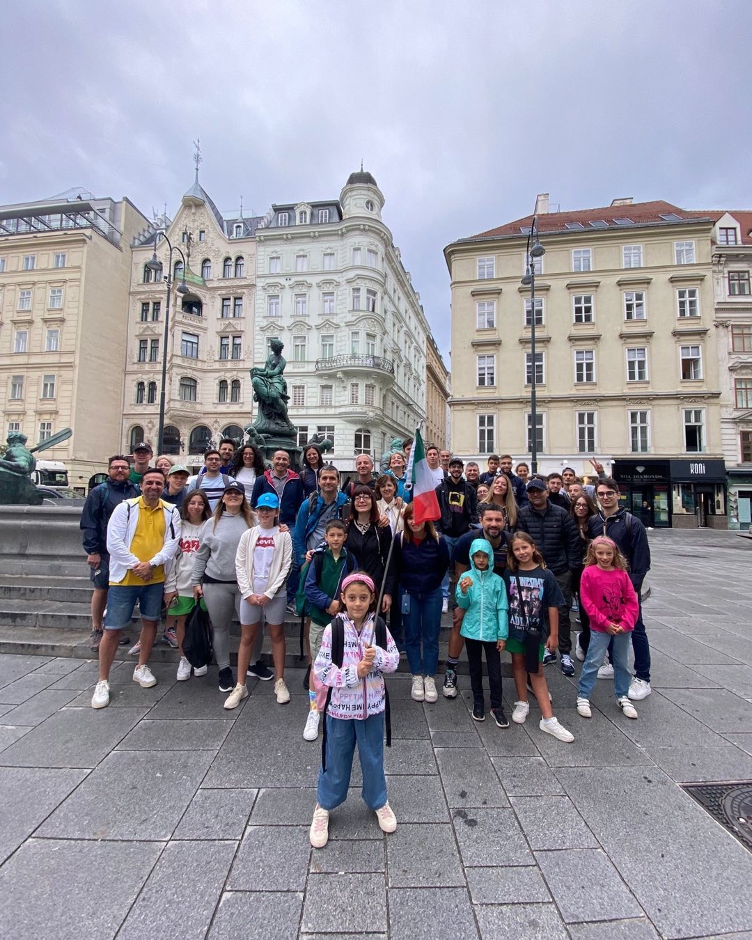 9.8.23 🌧️☔️🫶 40pax