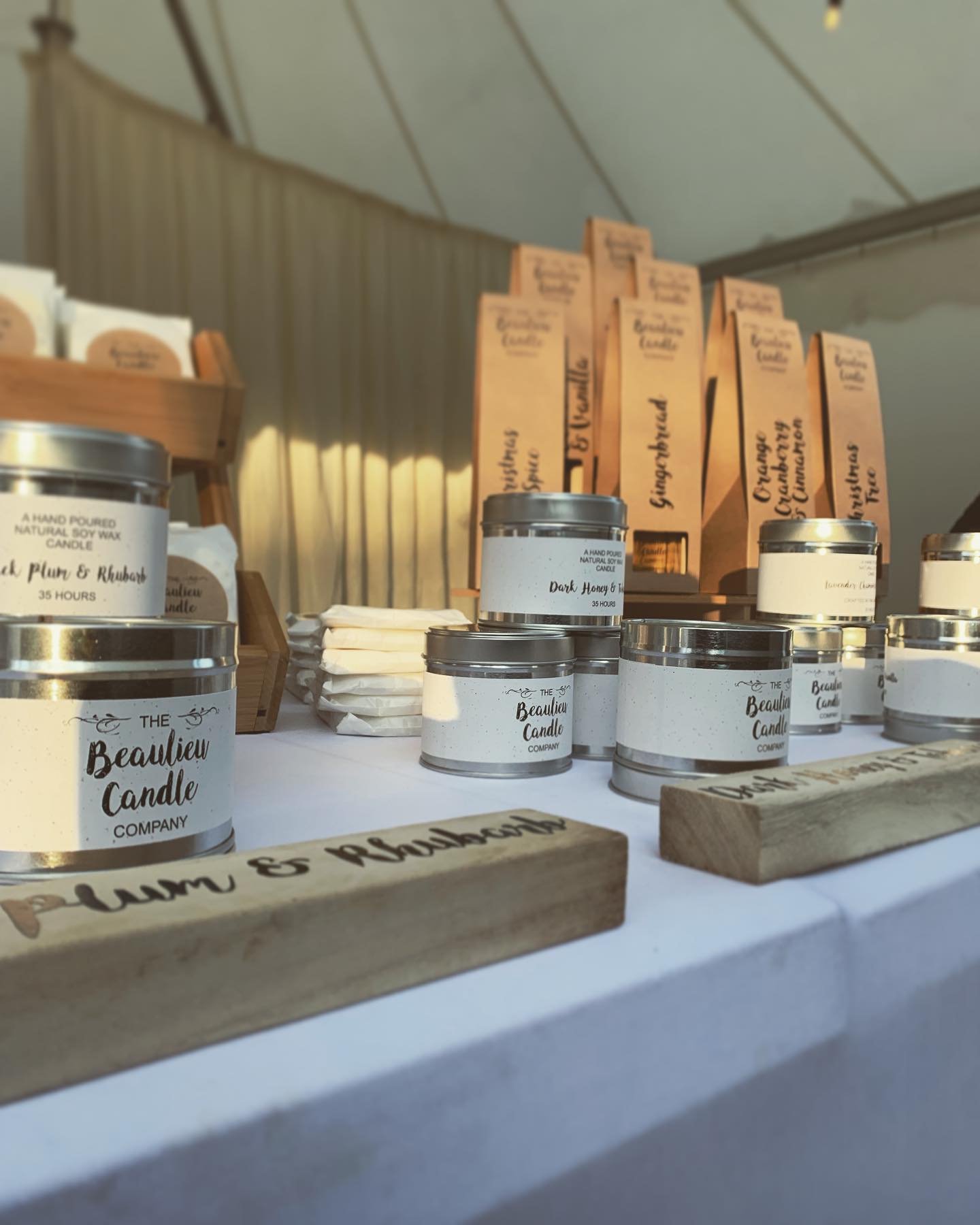 We have had such a great time running stalls at fairs/markets in the build up to Christmas π
It was amazing to see so many people braving the cold to come and see us, showing us lots of love and commenting on how nice our products are.
As a small business, the lovely feedback we have had means the world π