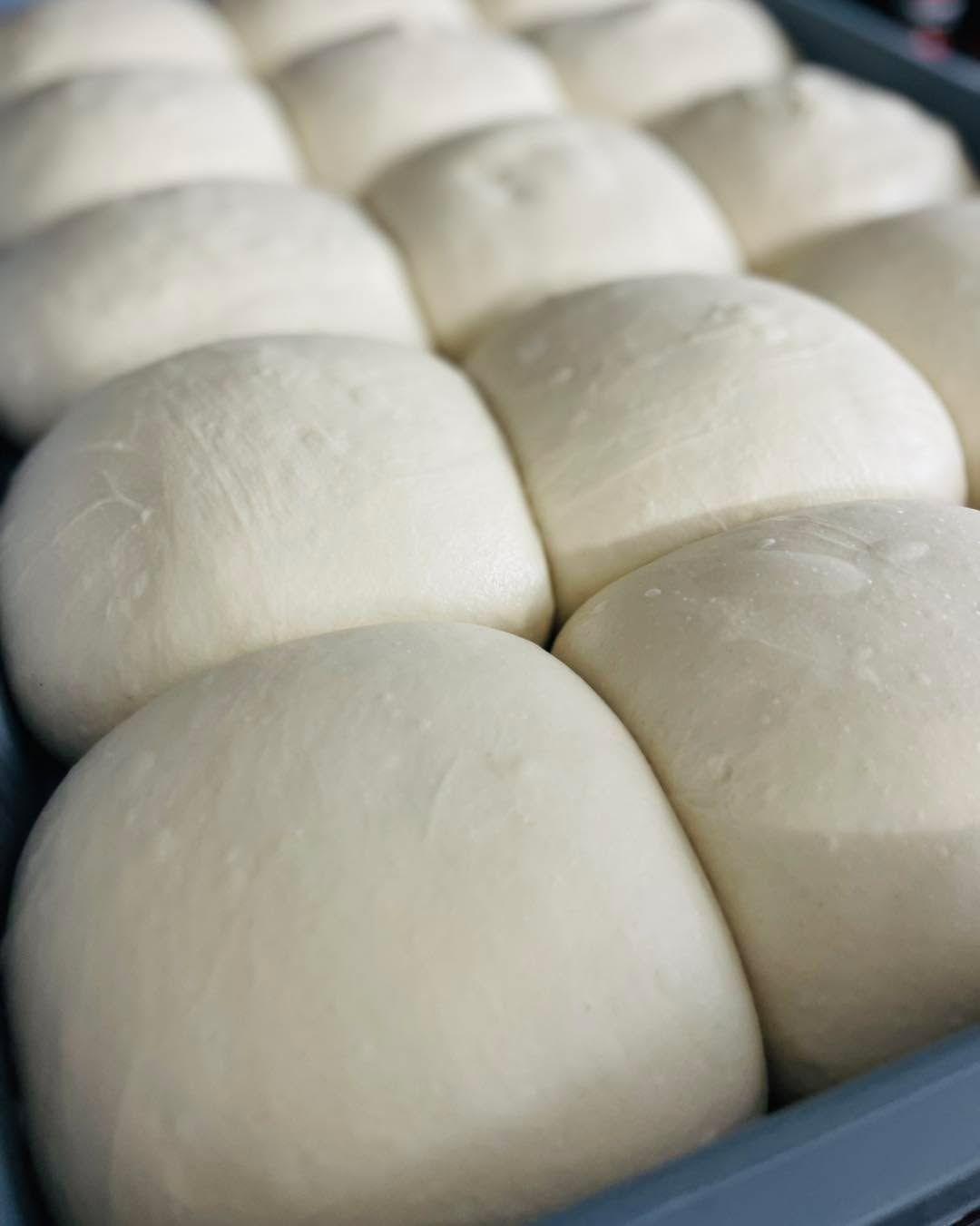 FAQ: How do I store the dough when it arrives?
Keep it chilled until you're ready to use it. Or put it straight in the freezer.
When you're planning your pizza night, take it out to come up to temp so it stretches like a dream (that's the whole softest dough� thing we're obsessed with).
Next-day UK delivery: https://www.doughdorks.co.uk
#doughdorks #pizzadough #neapolitanpizza #homepizza #pizzanight #pizzaathome #ukfood