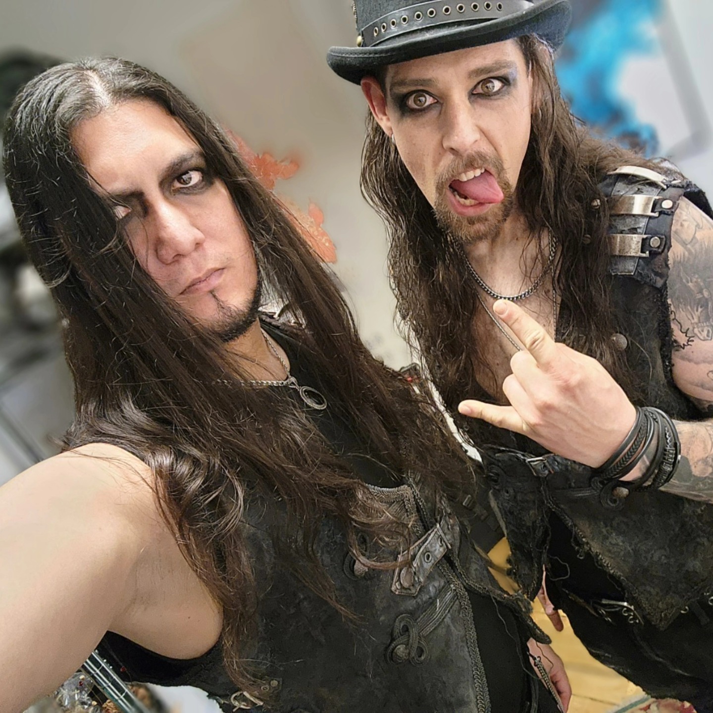 These two KINGS had their birthday this past Friday (YES! SAME DAY AND YEAR!) and we were too busy being present in real life to come here and do the thing.
BUT! You can still shower them with love and plays and likes and shares, and checking out our merch.
📢AND! MOST IMPORTANTLY: 📣
Join us to celebrate live arts on June 28th at el Mocambo!
#birthday #celebrate #family