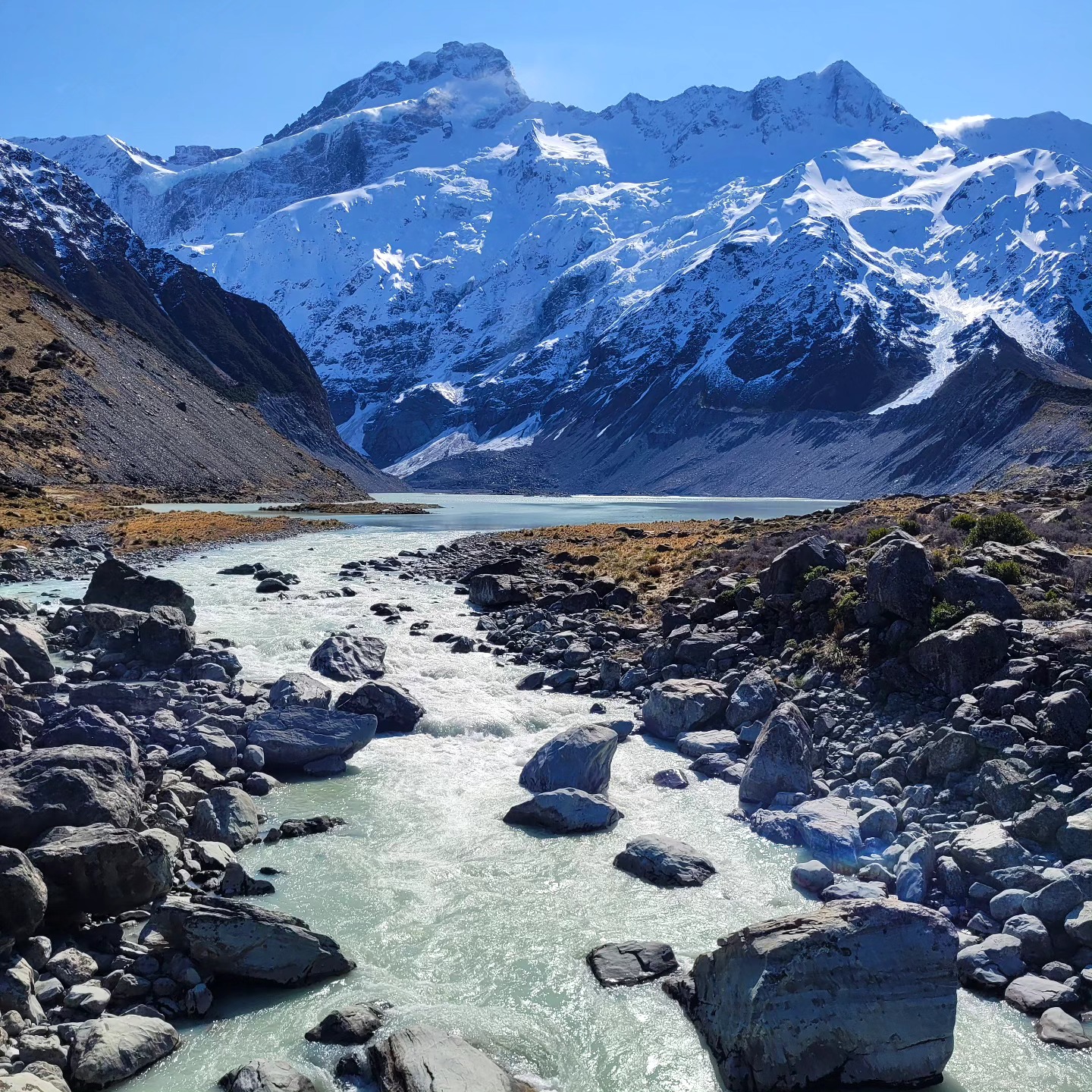 Mt Sefton in the afternoon shadows.
.
.
@purenewzealand #newzealand #mtcook #mountainspirit #meditation #retreats #yinyoga #experientialeducation