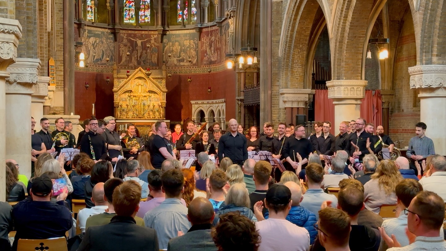 🚀🌍 Thank you so much to everyone who came to Out of this World on Saturday - we think the concert lived up to its name! 🌍🚀
Thank you also also to our wonderful compere @reece_connolly_ ✨
LGSW is now starting to prepare for our summer season, so hopefully we will see you at Mighty Hoopla or Pride in London. Our next concert is on Saturday, the 19th of October so mark your calendars now!
.
.
.
.
.
.
.
.
.
#lgsw #londongaysymphonicwinds #outofthisworld #lgbt #concert #london