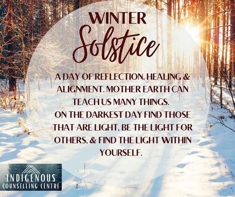 Winter Solstice. A day of reflection, healing & alignment. Mother earth can teach us many things. On the darkest day find those that are light, be the light for others, & find the light within yourself ❄️🌟🌑🌕
