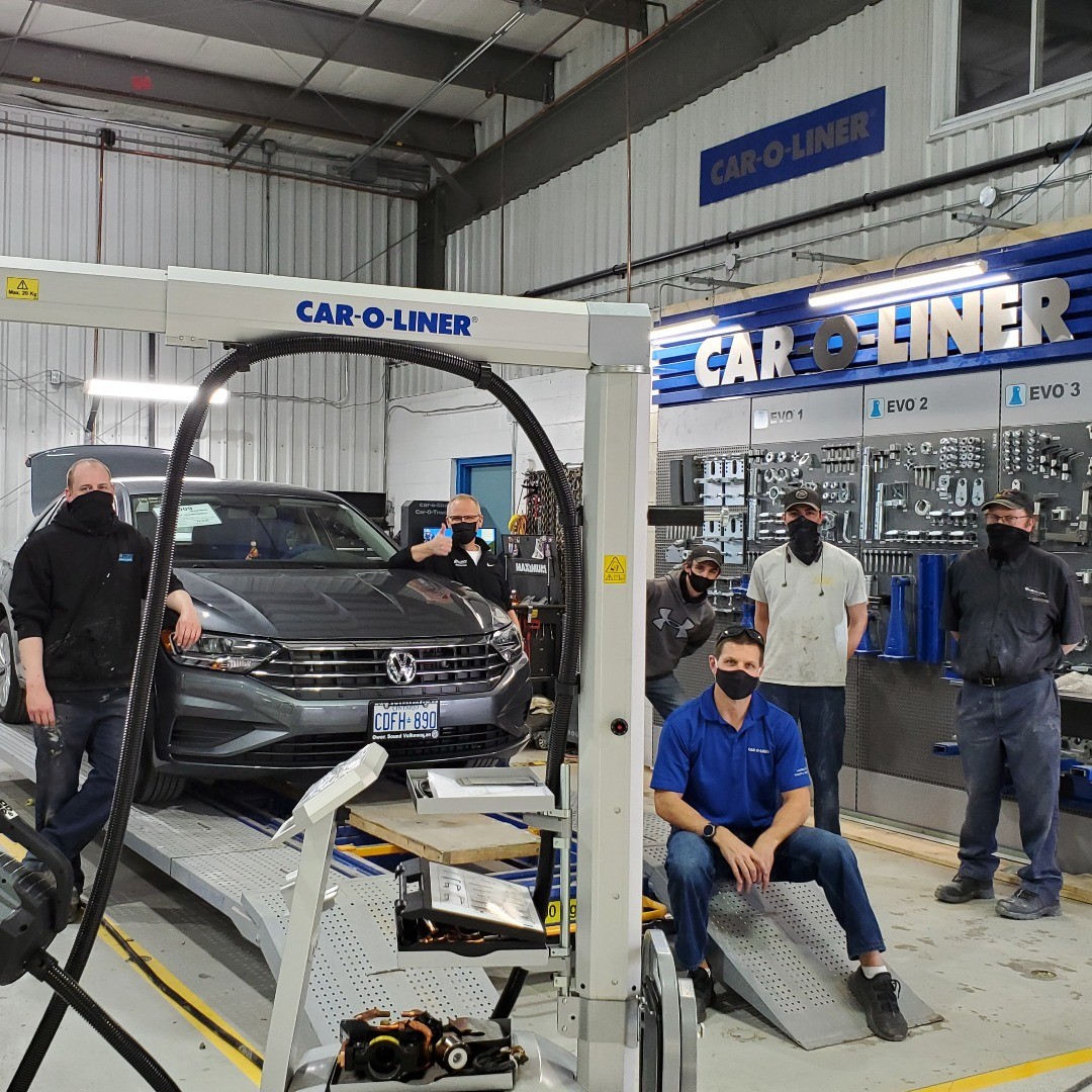 CSN VR OWEN SOUND continues to grow and expand their certifications. They are the first shop in Canada to have the new VAS6755A. Lighter gun and arms, 355 degree swivel head and a more compact design.
With their pursuit of VW certification, they have added to their existing Car-O-Liner equipment. The shop has added the EVO 1,2, and 3...Car-O-Liner's Universal anchoring system. This system will allow them to not only meet VW certification but to look also at becoming Honda Pro First and Tesla certified.