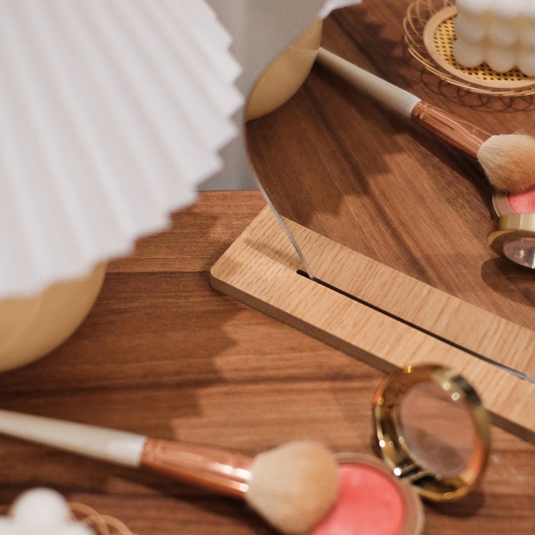 Fun fact about PRC: Our company originated in 1985 in Delaware by recruiting veteran, Roger Malatesta. The focus of the company was mainly chemical, engineering, and heavy industry manufacturing staffing but that shifted in 2017 when his daughter, Lisa, joined him in the family biz! She then etched out and continues to build a beauty industry niche working with disrupters from East to West coast. Contact us today to hear how we can help find your people!