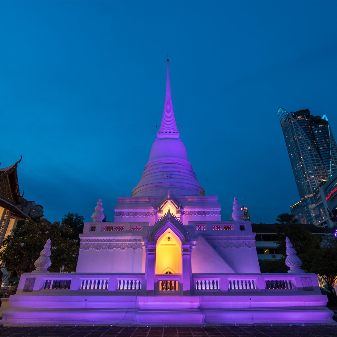 The "Light Asia 2017" was held in Bangkok, Thailand.
In collaboration with the faculty of Architecture in Chulalongkorn University, we were able to design and light up "Wat Pathumwanaram", the heritage Buddhist monastery established under royal patronage of King Mongkukt in 1850.
#lightasia #Bangkok #watpathumwanaram