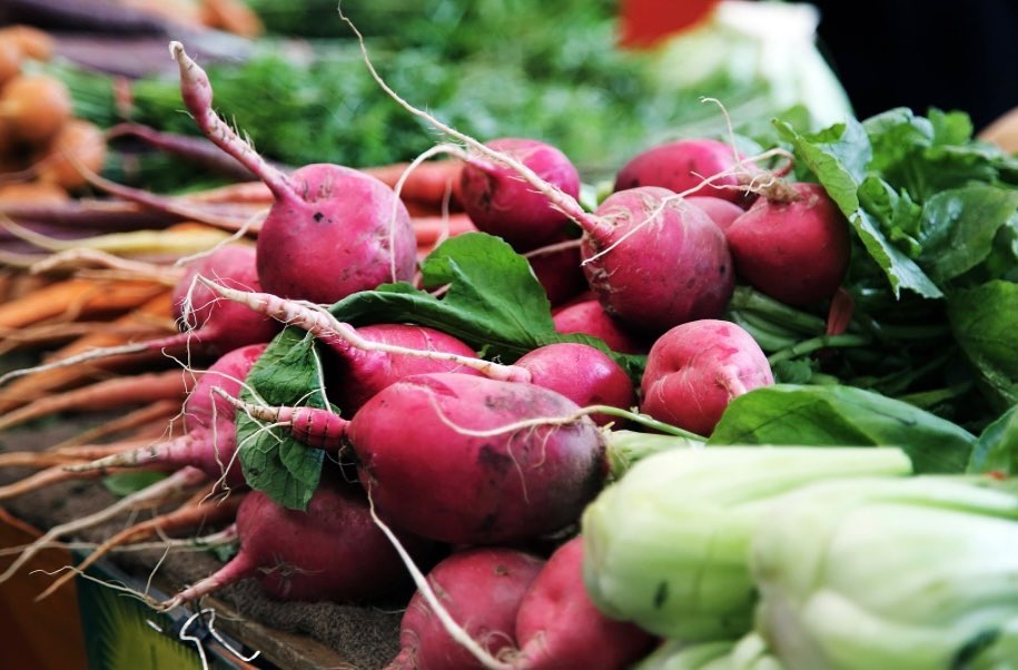 I may be one day late, but Happy Spring!!!!
I am so happy to team up with the @nbcf again for a guide to seasonal eating 🥕🥬🥦
Click the link in my bio to learn about the benefits to eating seasonally and to discover what foods are in season now that it is Spring!
#myhealthfullife #RD #RDN #RegisteredDietitian #health #healthy #healthyfood #healthylifestyle #food #foodie #nutrition #eatclean #foodblogger #lifestyleblogger #blogger #blog #foodinspiration #healthinspiration #eatingseasonally #spring #springfood